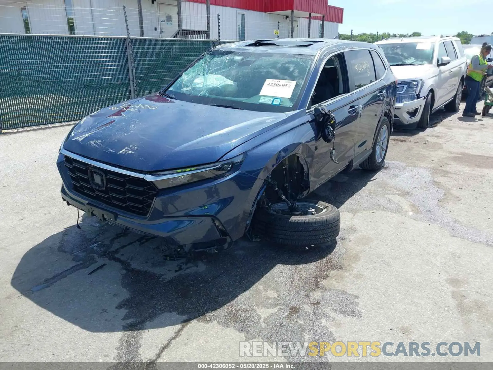2 Photograph of a damaged car 7FARS4H76SE005612 HONDA CR-V 2025