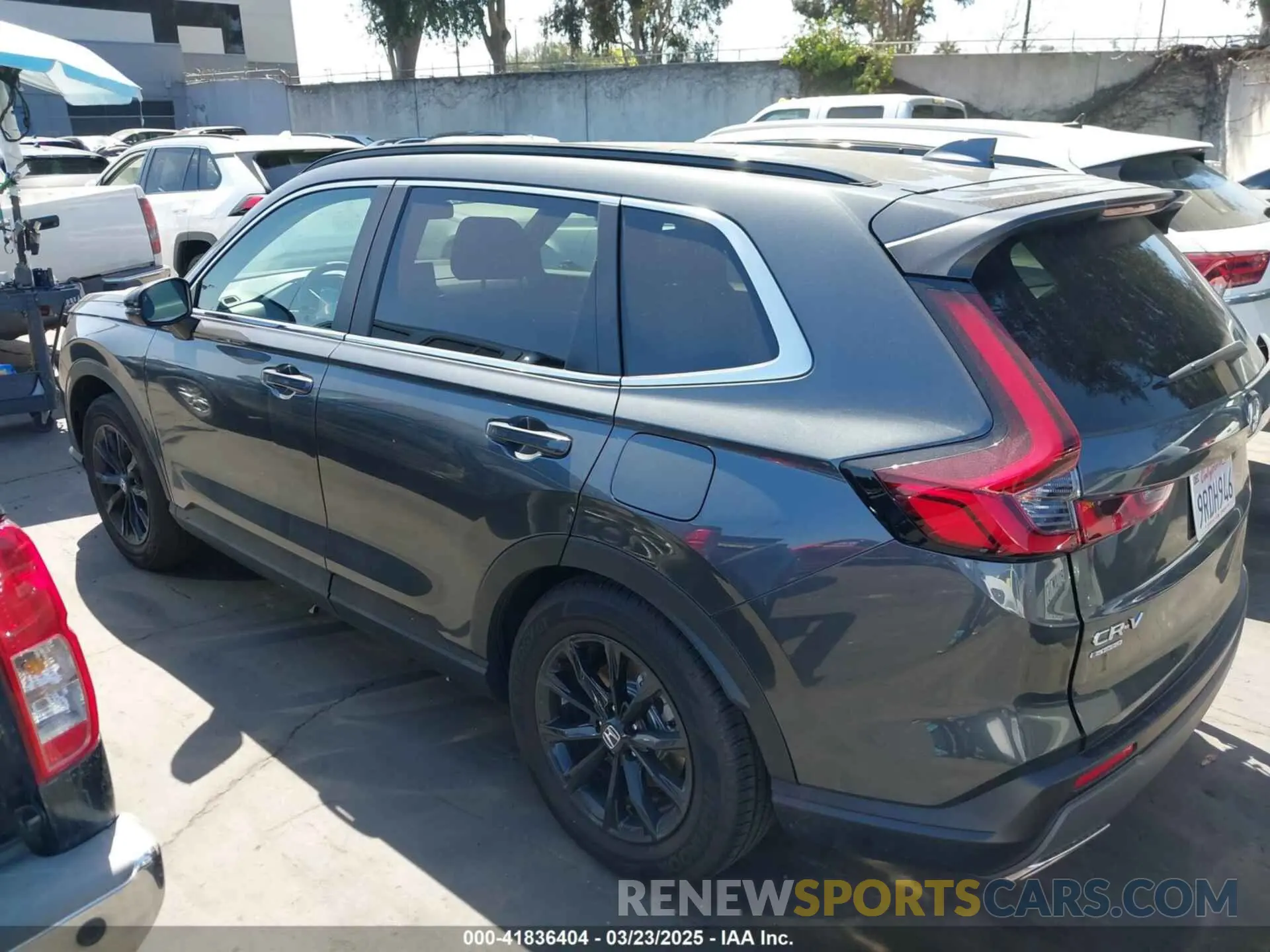 15 Photograph of a damaged car 7FARS5H54SE009825 HONDA CR-V 2025