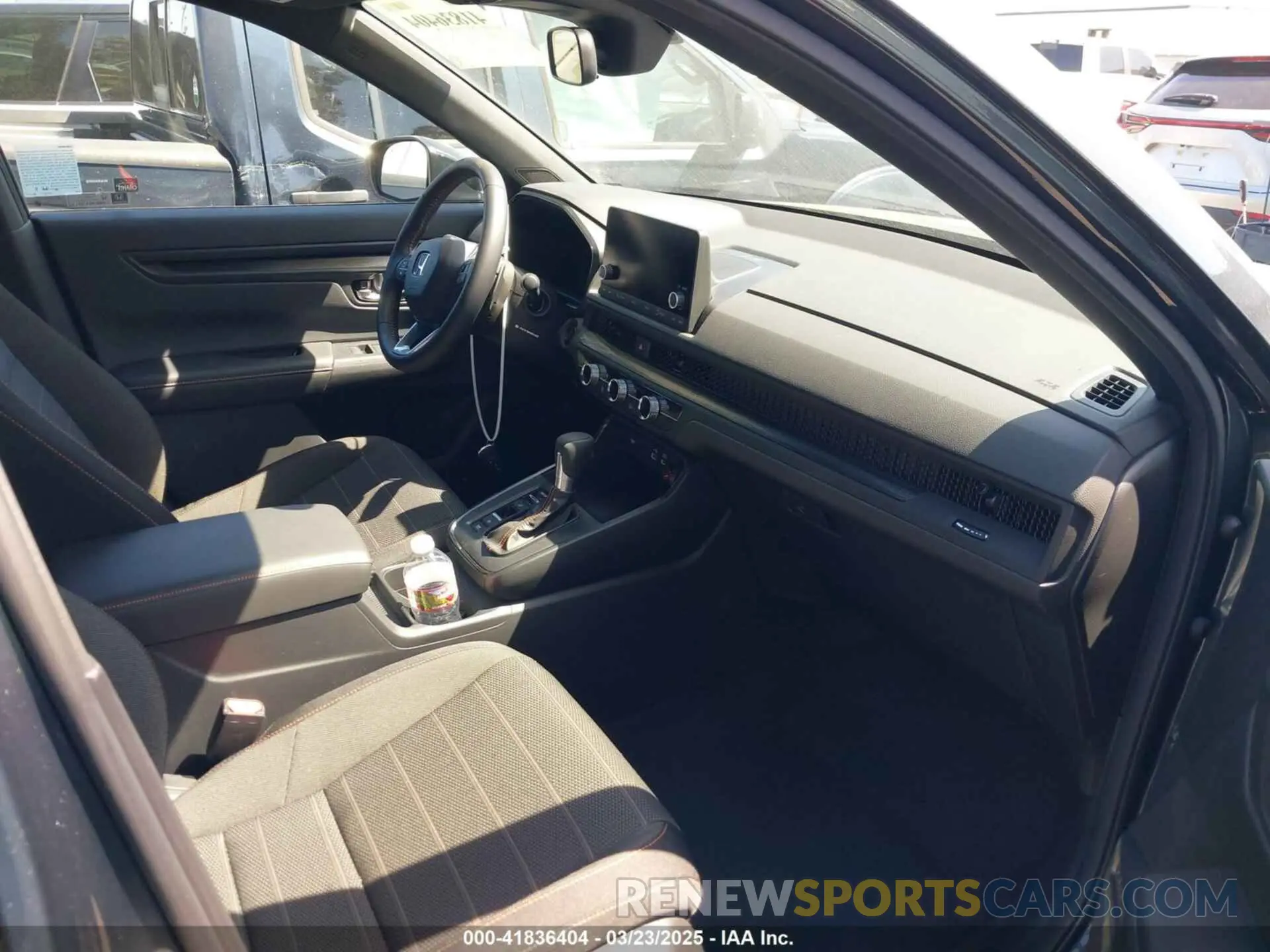 5 Photograph of a damaged car 7FARS5H54SE009825 HONDA CR-V 2025