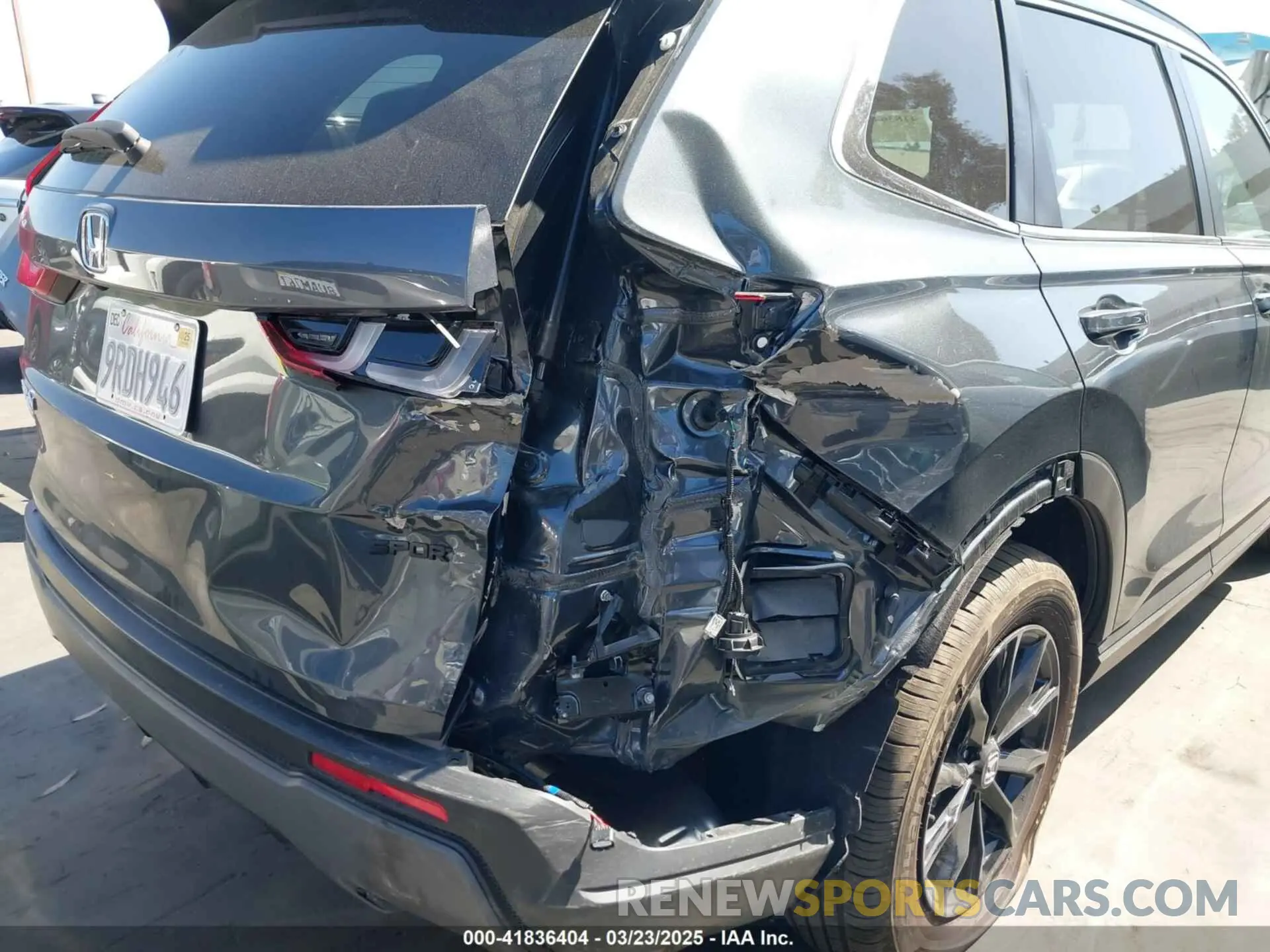 6 Photograph of a damaged car 7FARS5H54SE009825 HONDA CR-V 2025