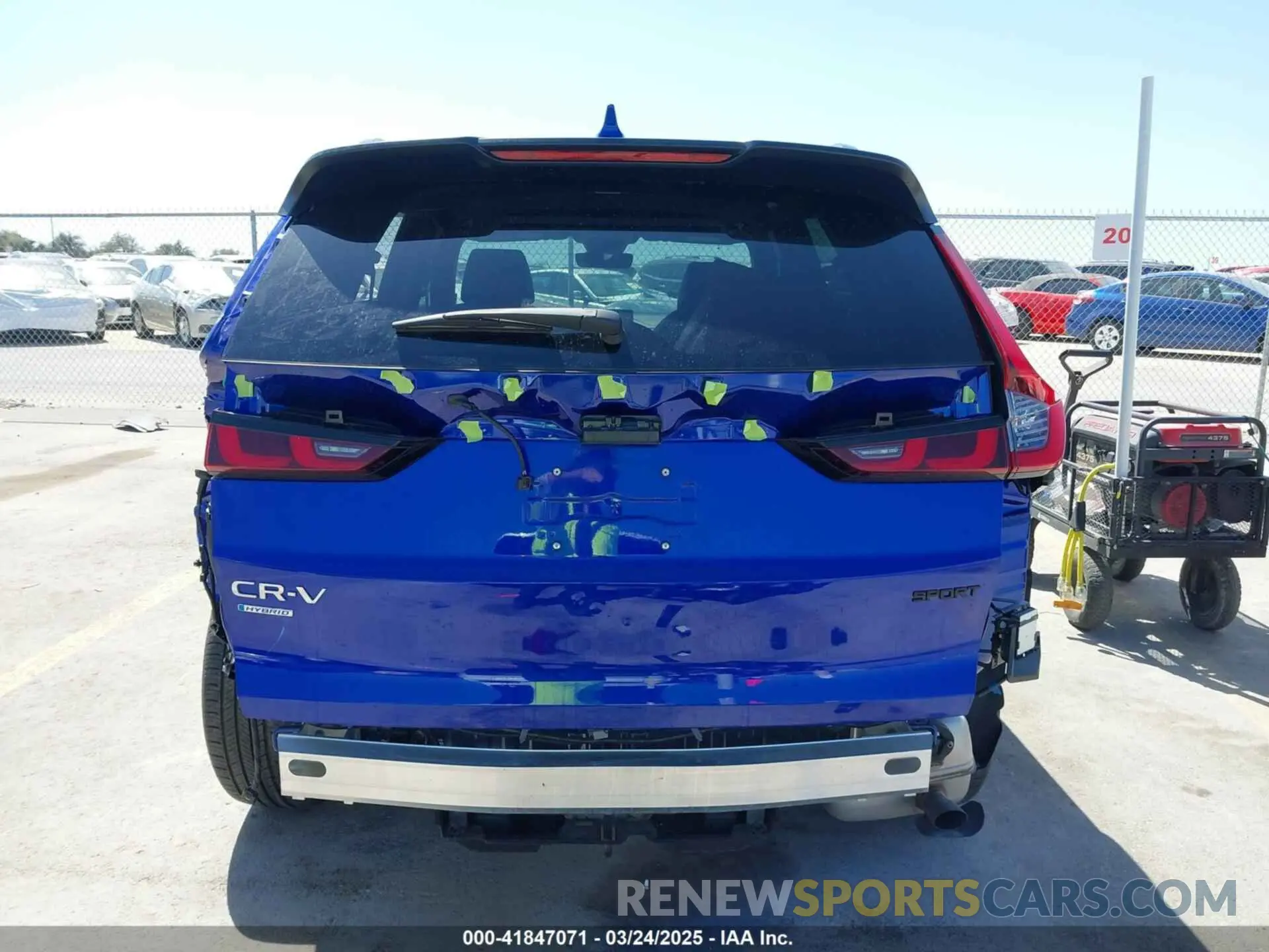 17 Photograph of a damaged car 7FARS5H82SE001975 HONDA CR-V 2025
