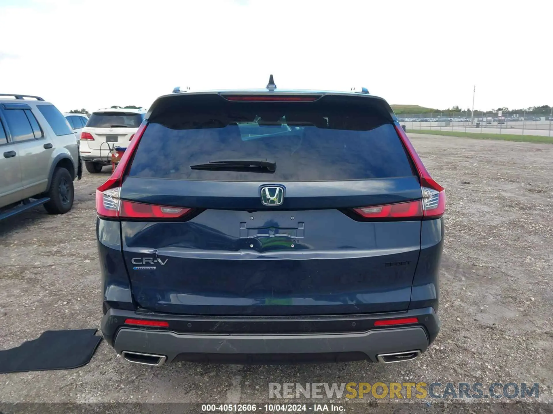 15 Photograph of a damaged car 7FARS5H83SE010717 HONDA CR-V 2025
