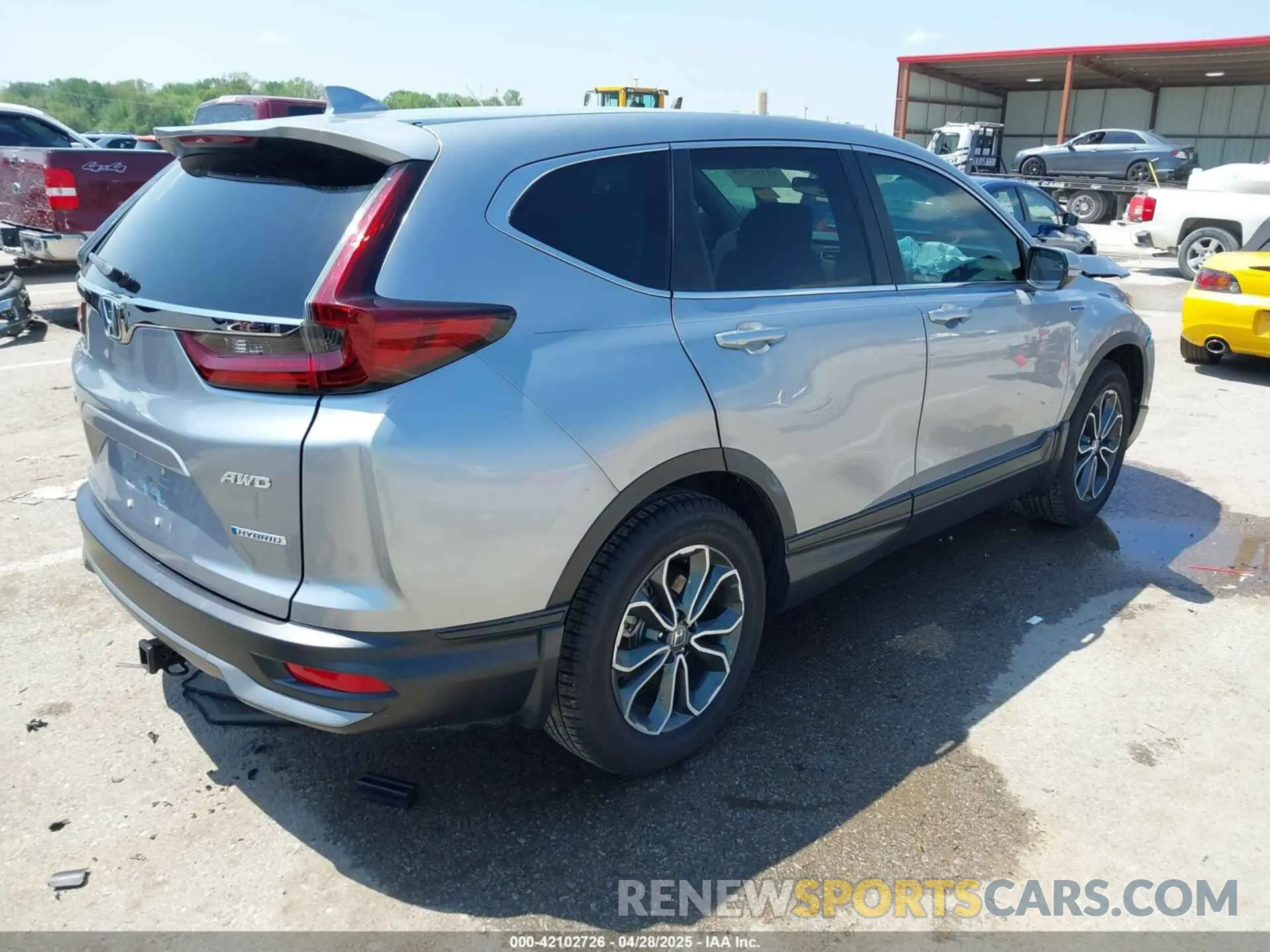 4 Photograph of a damaged car 7FART6H51LE008457 HONDA CR-V HYBRID 2020