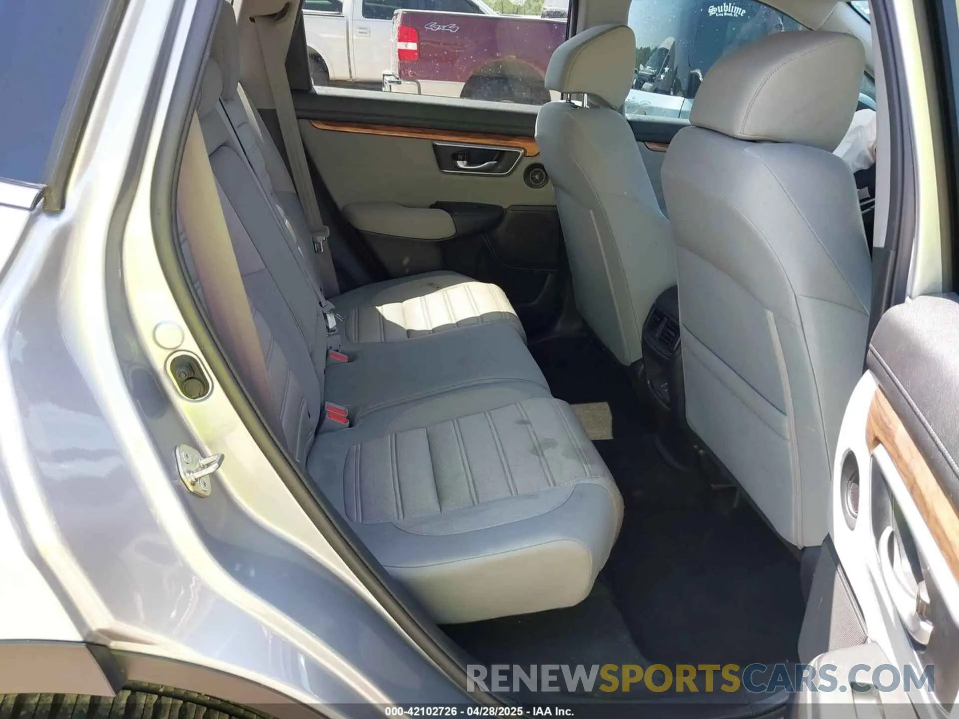 8 Photograph of a damaged car 7FART6H51LE008457 HONDA CR-V HYBRID 2020