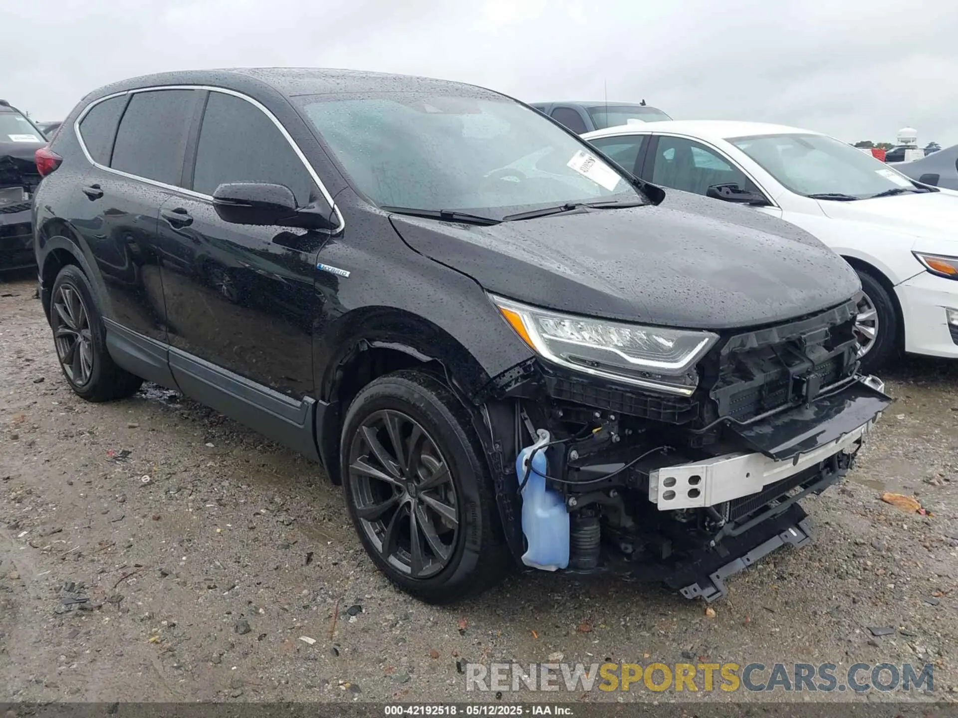 1 Photograph of a damaged car 7FART6H53LE006791 HONDA CR-V HYBRID 2020