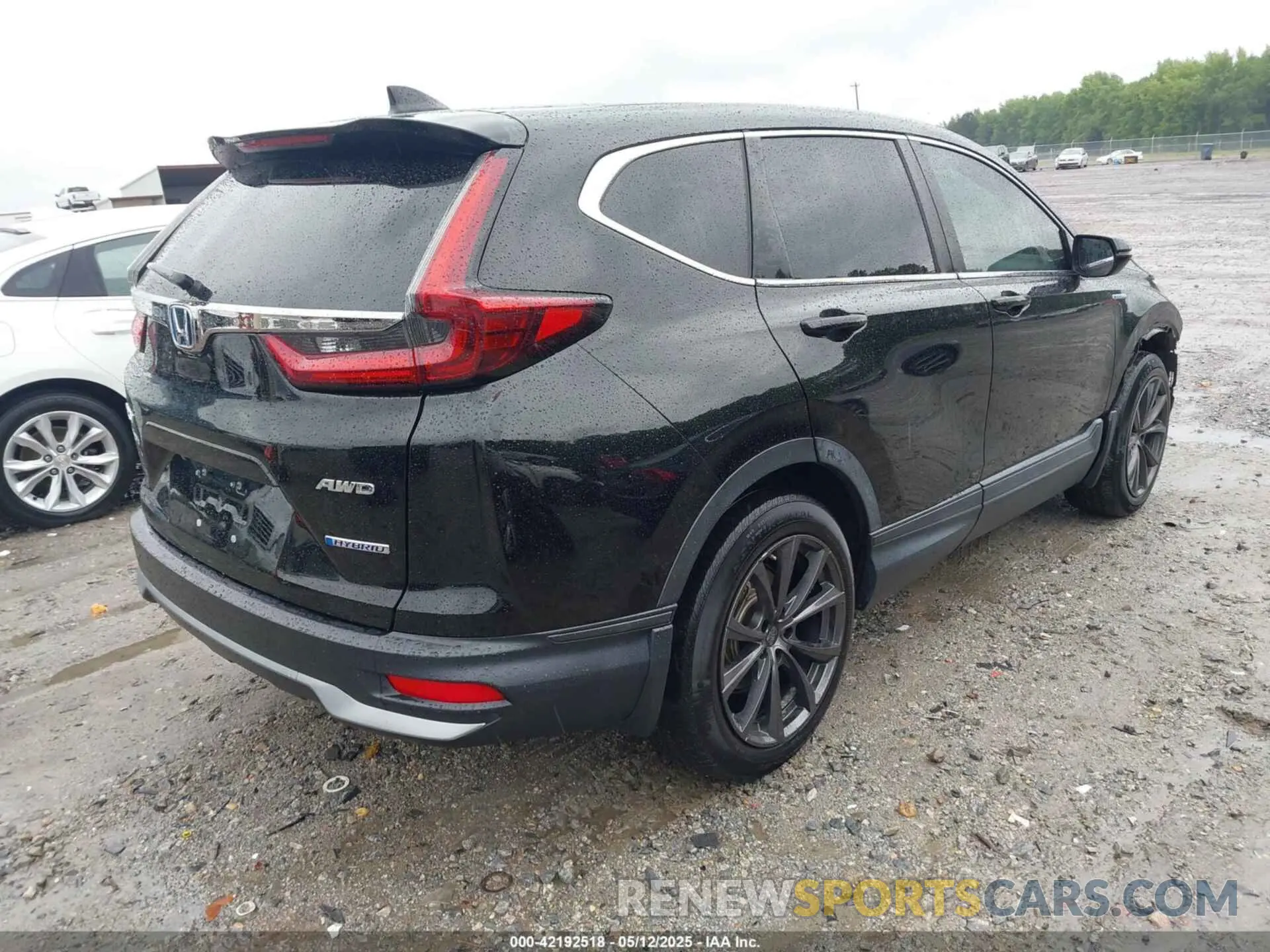 4 Photograph of a damaged car 7FART6H53LE006791 HONDA CR-V HYBRID 2020