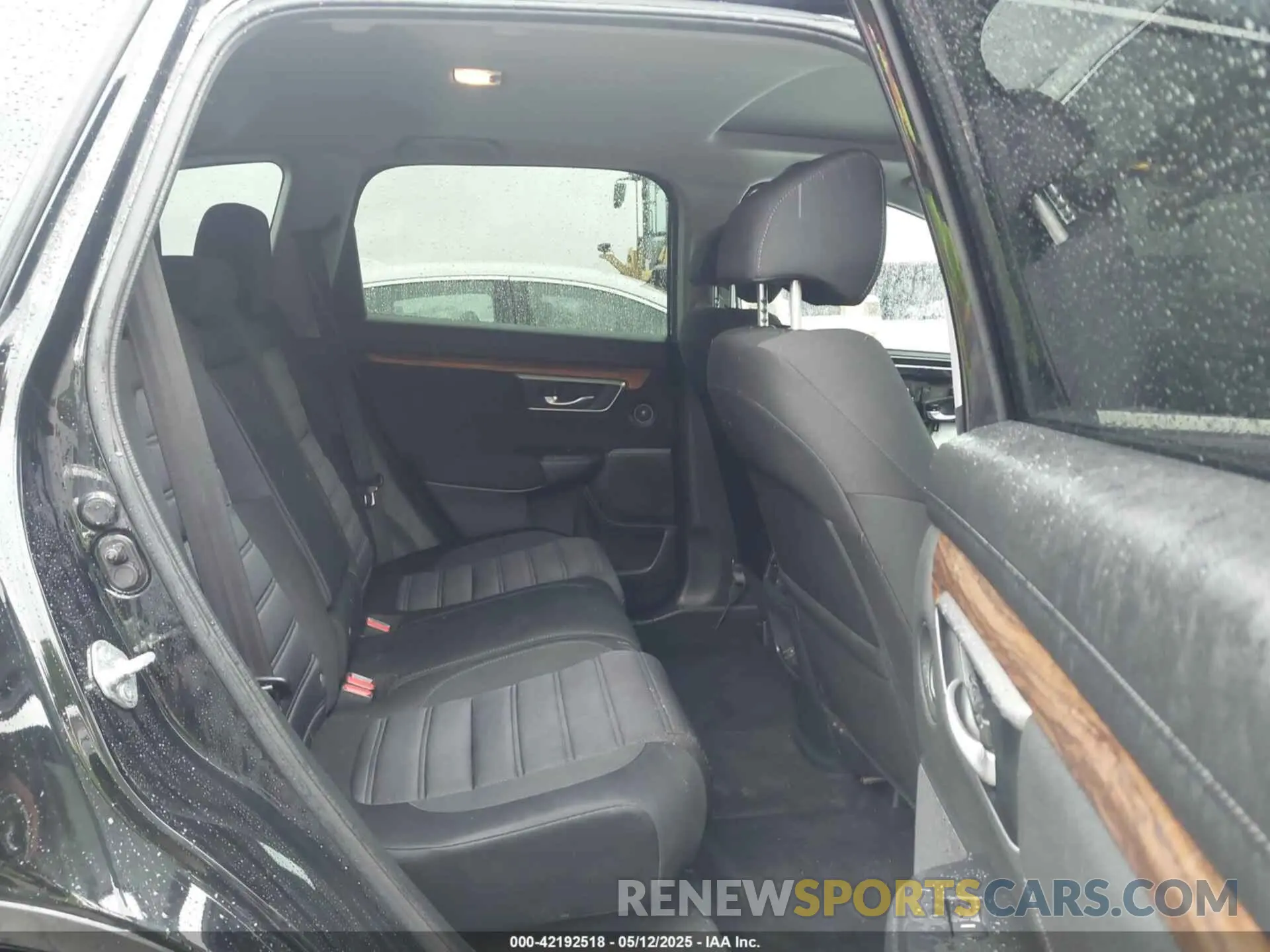 8 Photograph of a damaged car 7FART6H53LE006791 HONDA CR-V HYBRID 2020