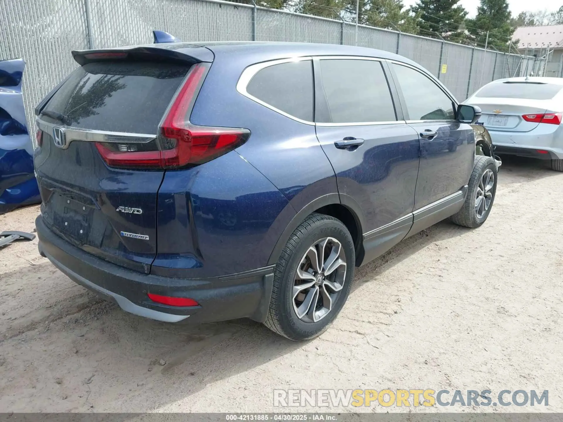 4 Photograph of a damaged car 7FART6H57LE017356 HONDA CR-V HYBRID 2020