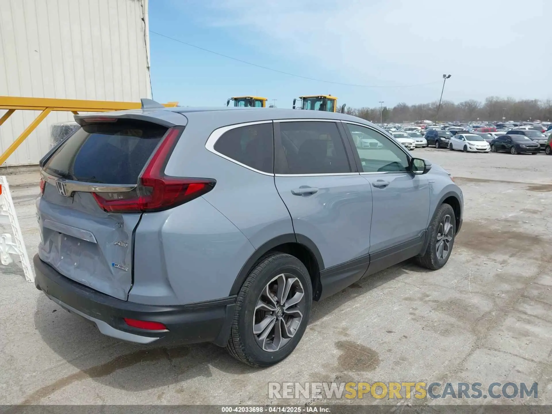 4 Photograph of a damaged car 7FART6H80LE011540 HONDA CR-V HYBRID 2020