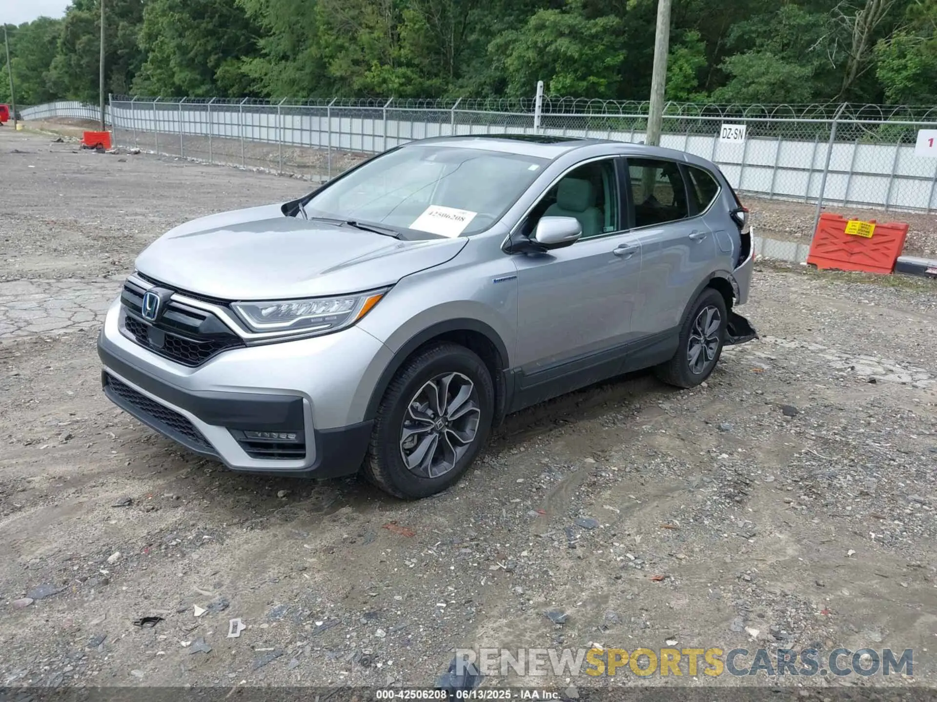 2 Photograph of a damaged car 7FART6H80LE026295 HONDA CR-V HYBRID 2020