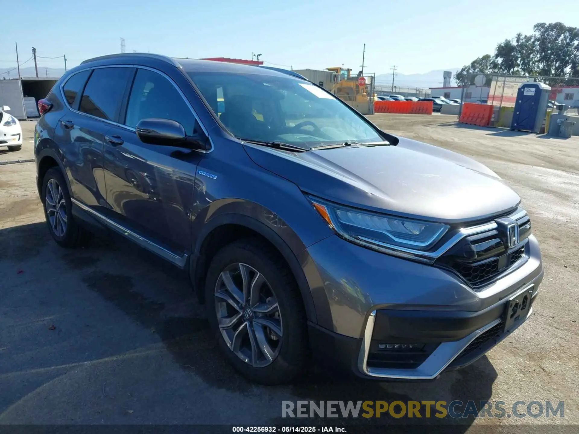 1 Фотография поврежденного автомобиля 7FART6H91LE000684 HONDA CR-V HYBRID 2020