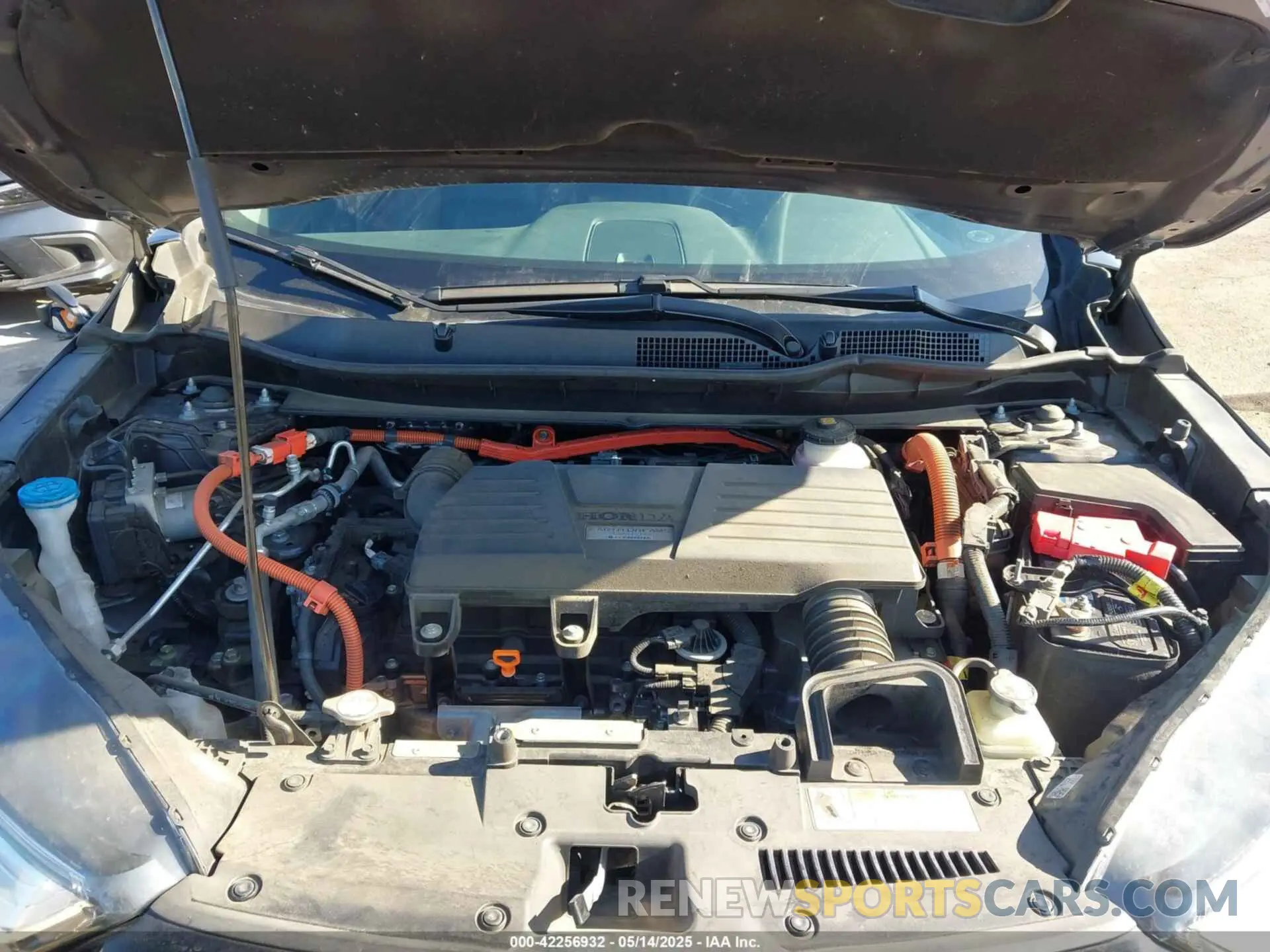 10 Фотография поврежденного автомобиля 7FART6H91LE000684 HONDA CR-V HYBRID 2020