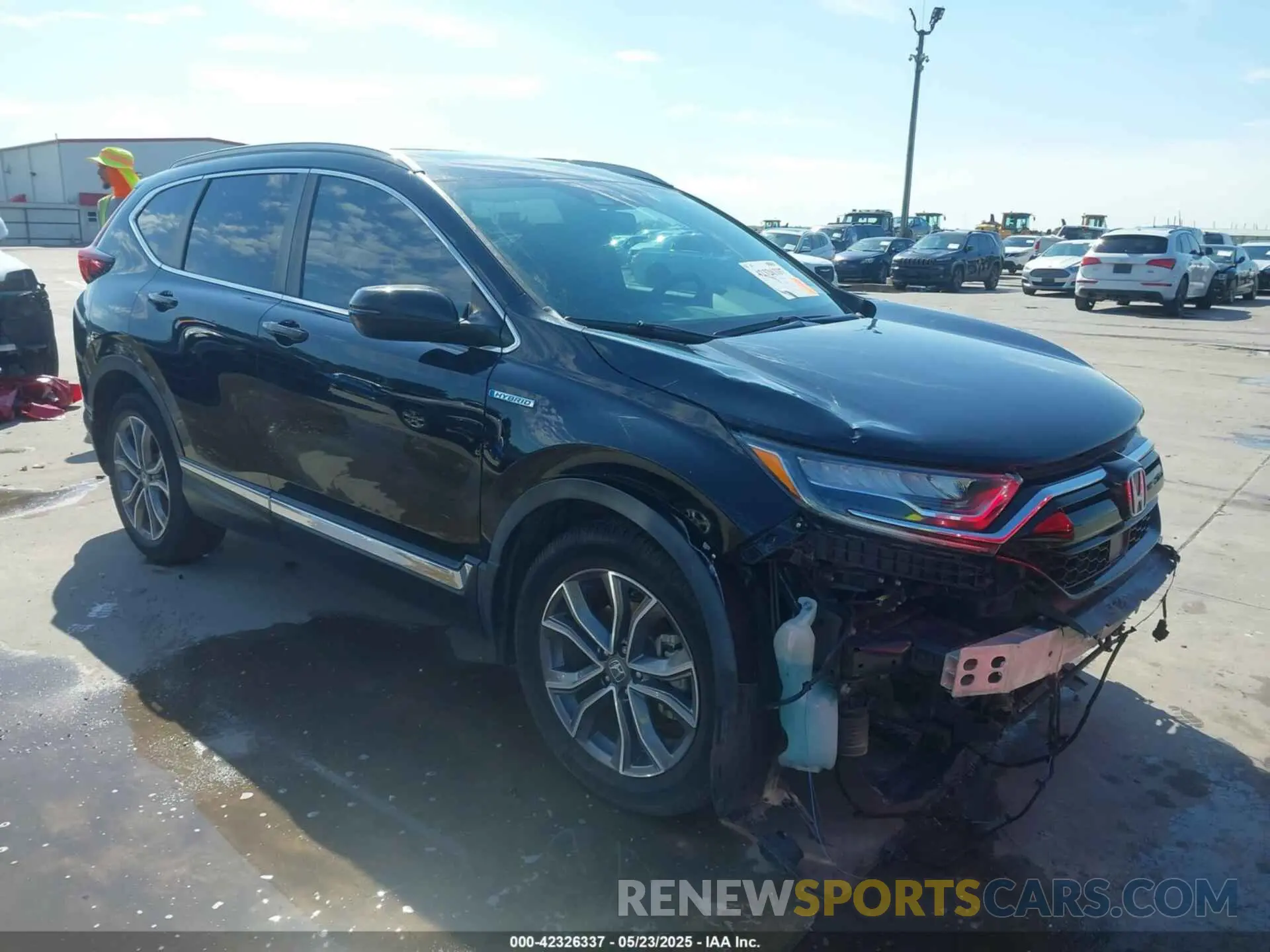 1 Photograph of a damaged car 7FART6H91LE005707 HONDA CR-V HYBRID 2020
