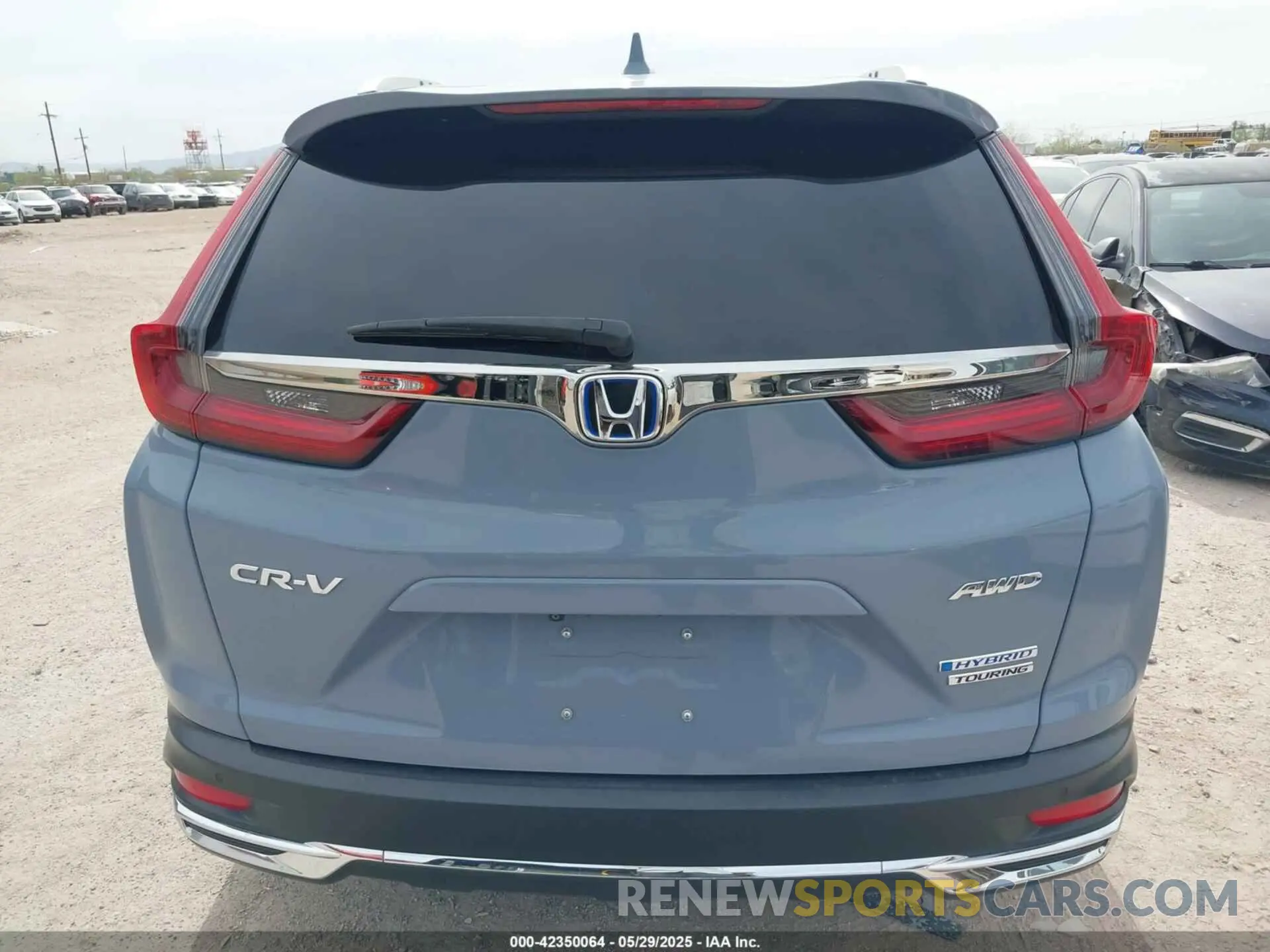 17 Фотография поврежденного автомобиля 7FART6H99LE012081 HONDA CR-V HYBRID 2020