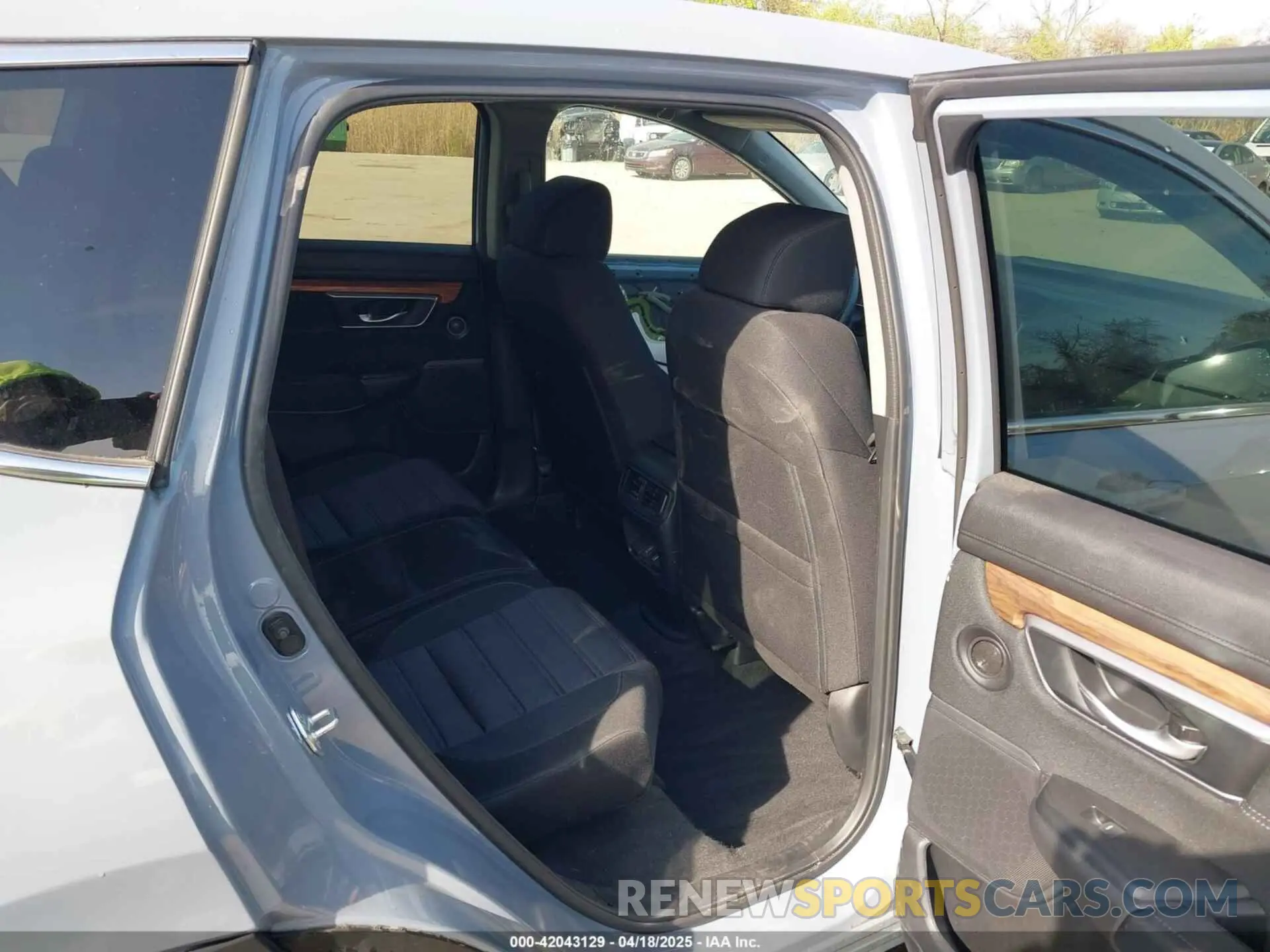 8 Photograph of a damaged car 7FART6H52ME007853 HONDA CR-V HYBRID 2021