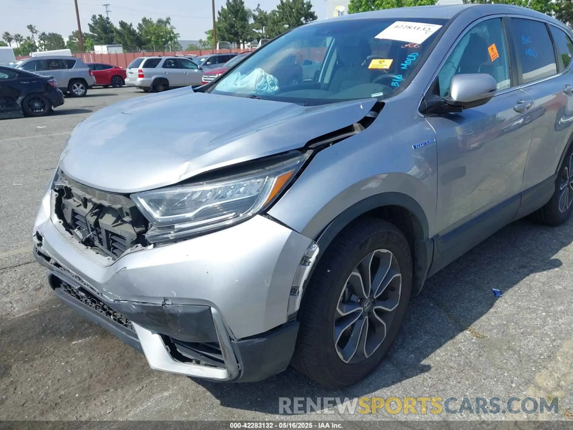 19 Photograph of a damaged car 5J6RT6H50NL013610 HONDA CR-V HYBRID 2022