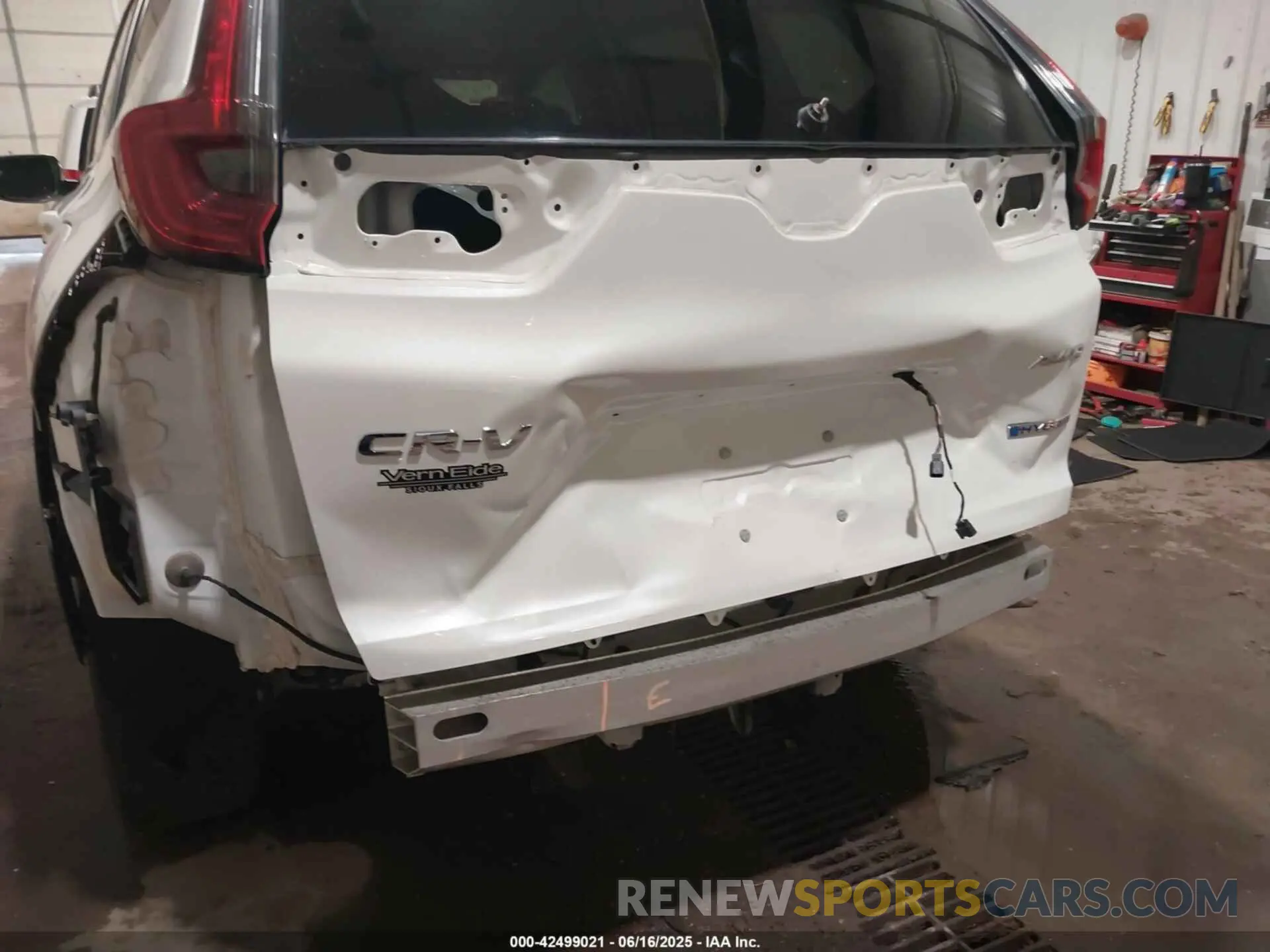 6 Фотография поврежденного автомобиля 5J6RT6H57NL004886 HONDA CR-V HYBRID 2022