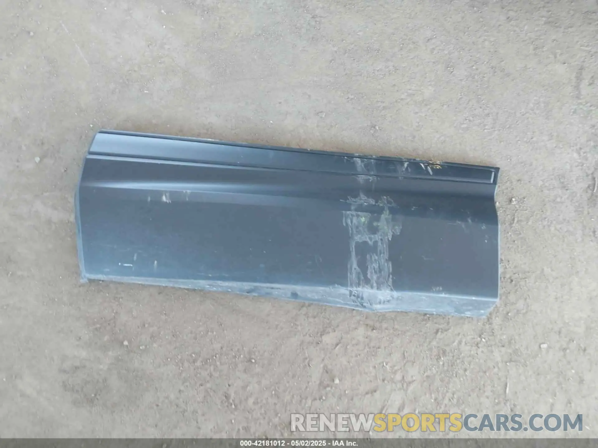 12 Photograph of a damaged car 5J6RT6H59NL037954 HONDA CR-V HYBRID 2022