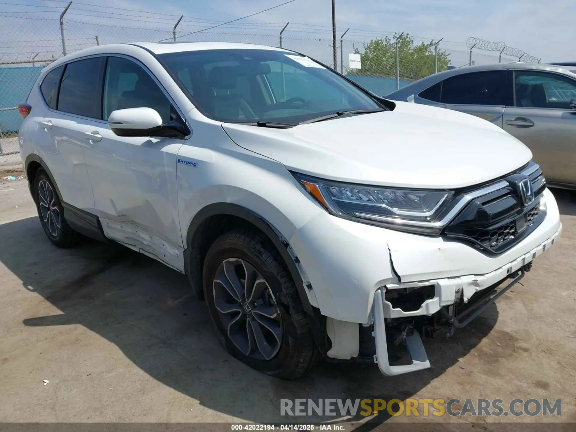 1 Photograph of a damaged car 5J6RT6H81NL027736 HONDA CR-V HYBRID 2022