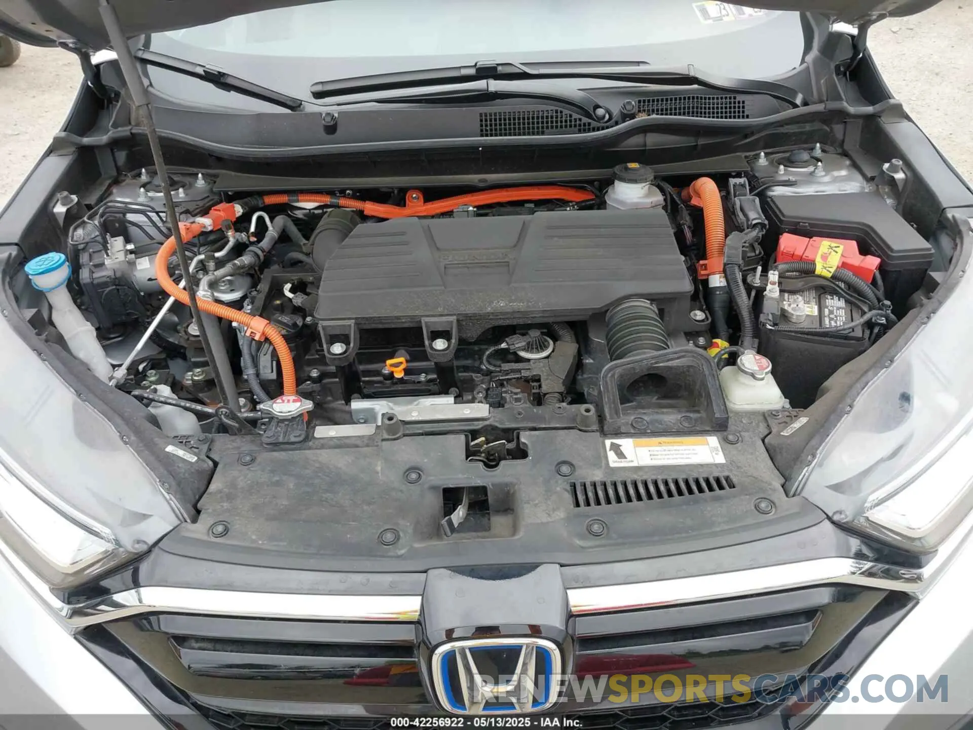 10 Photograph of a damaged car 5J6RT6H83NL054887 HONDA CR-V HYBRID 2022