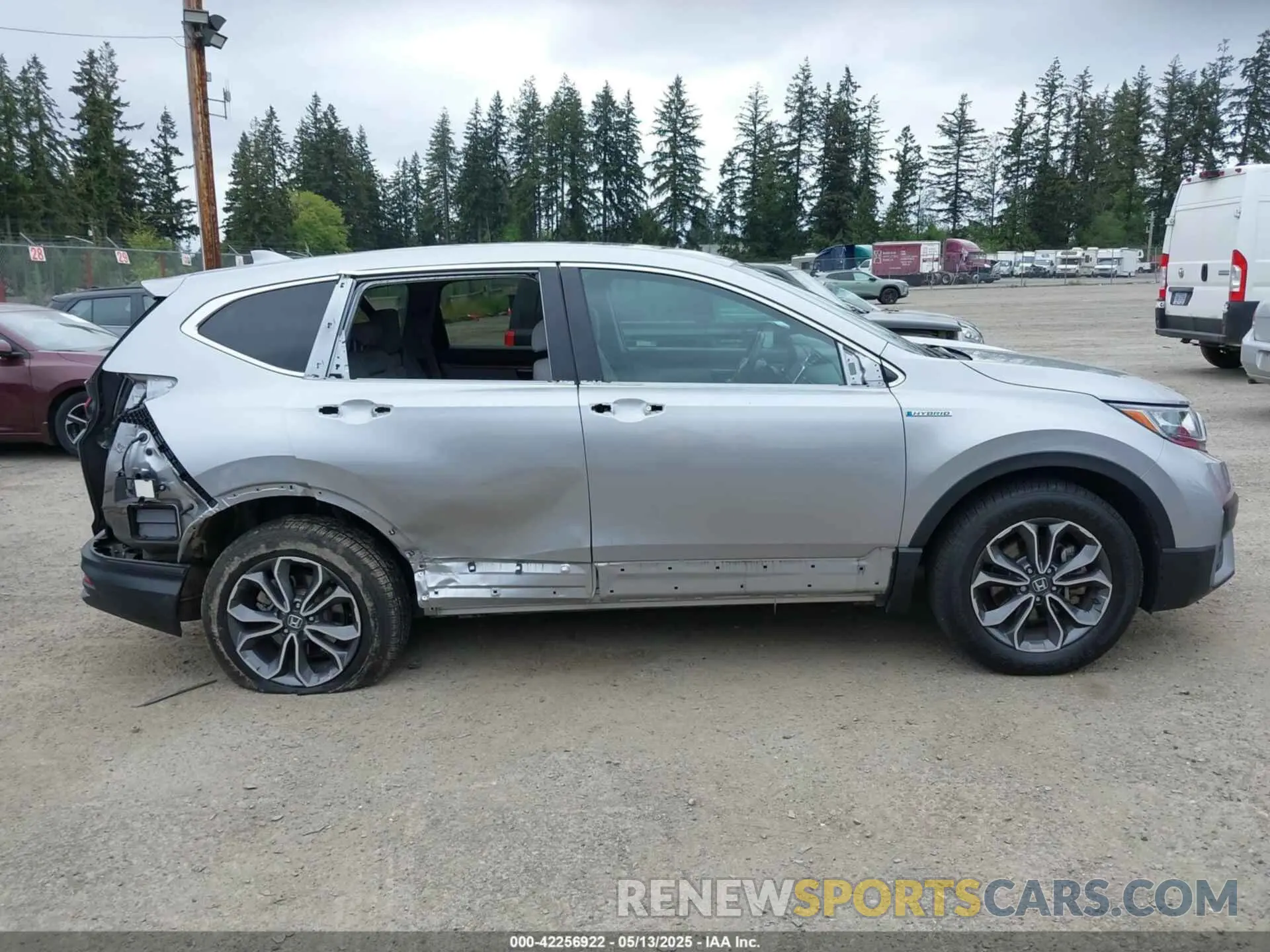 14 Photograph of a damaged car 5J6RT6H83NL054887 HONDA CR-V HYBRID 2022