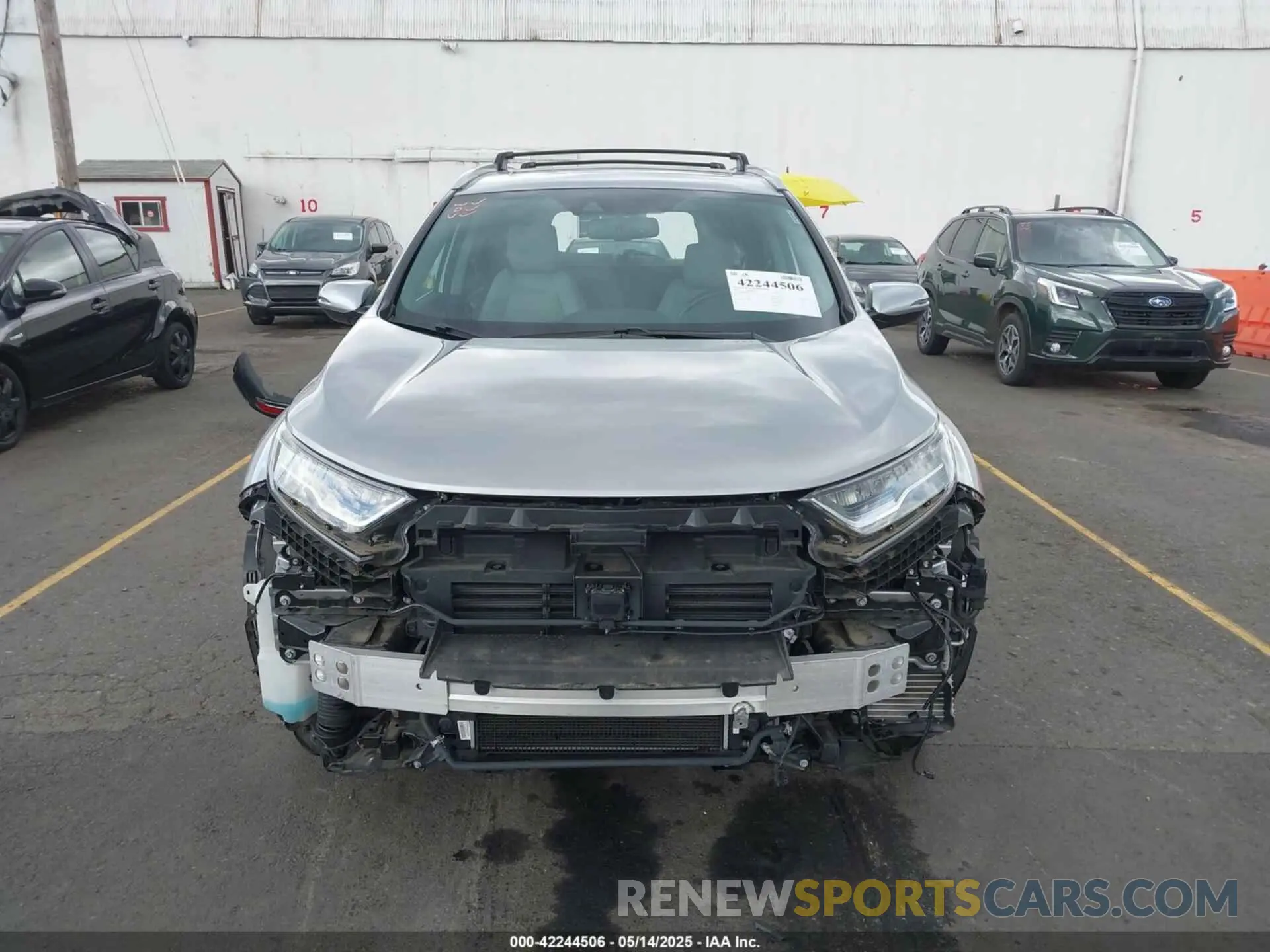 13 Photograph of a damaged car 5J6RT6H92NL000926 HONDA CR-V HYBRID 2022