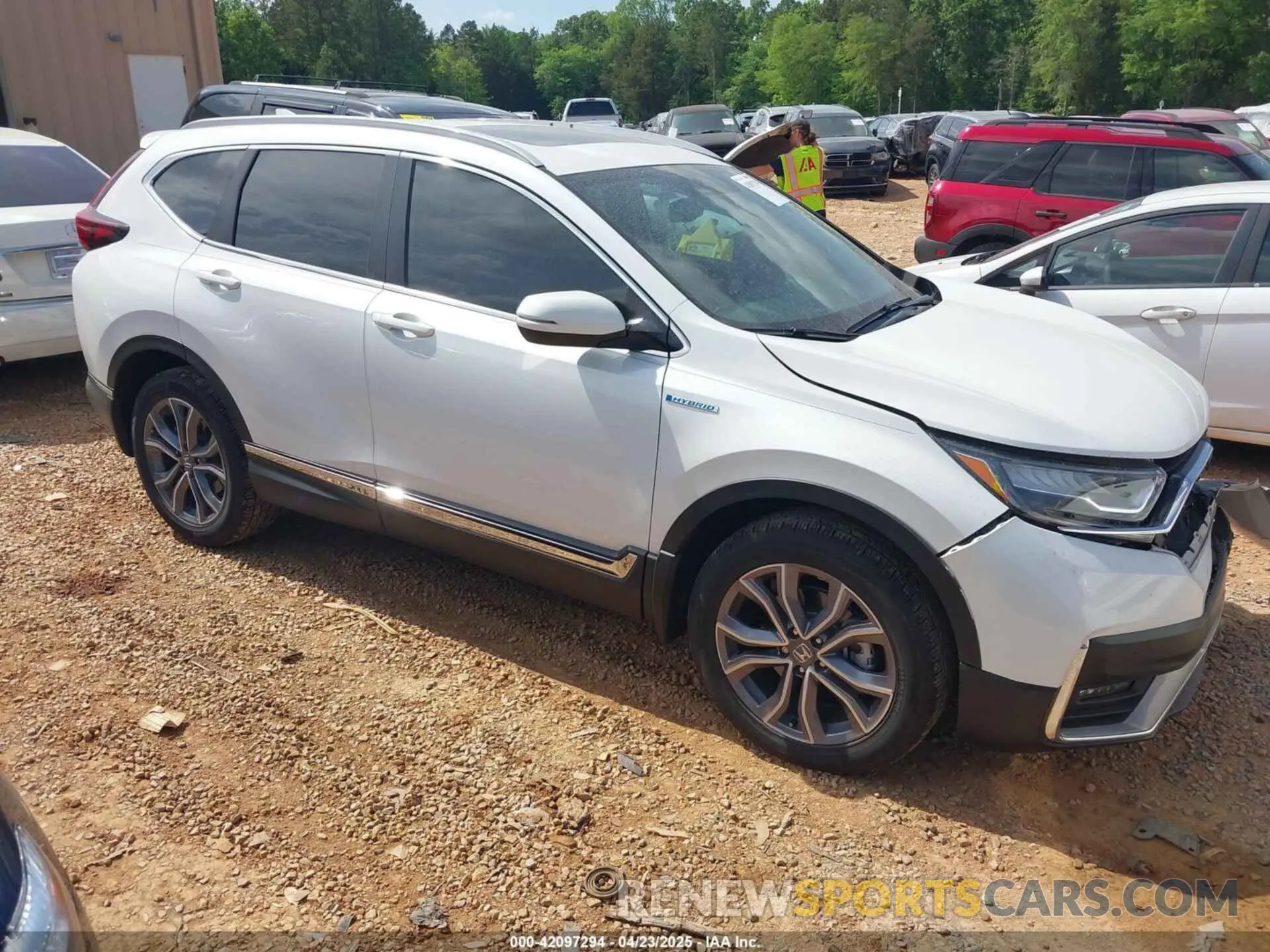 1 Photograph of a damaged car 5J6RT6H93NL038701 HONDA CR-V HYBRID 2022