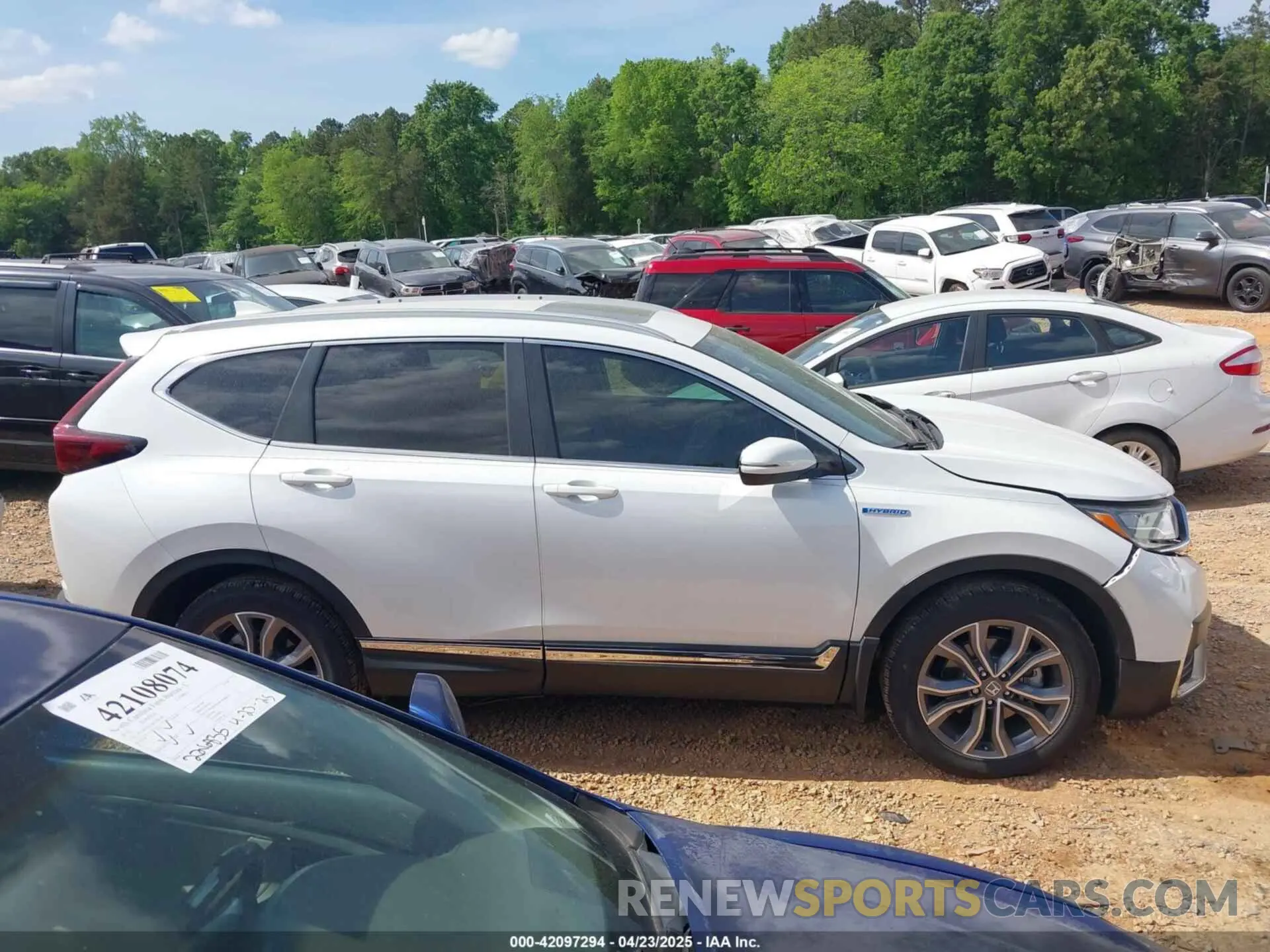 13 Photograph of a damaged car 5J6RT6H93NL038701 HONDA CR-V HYBRID 2022