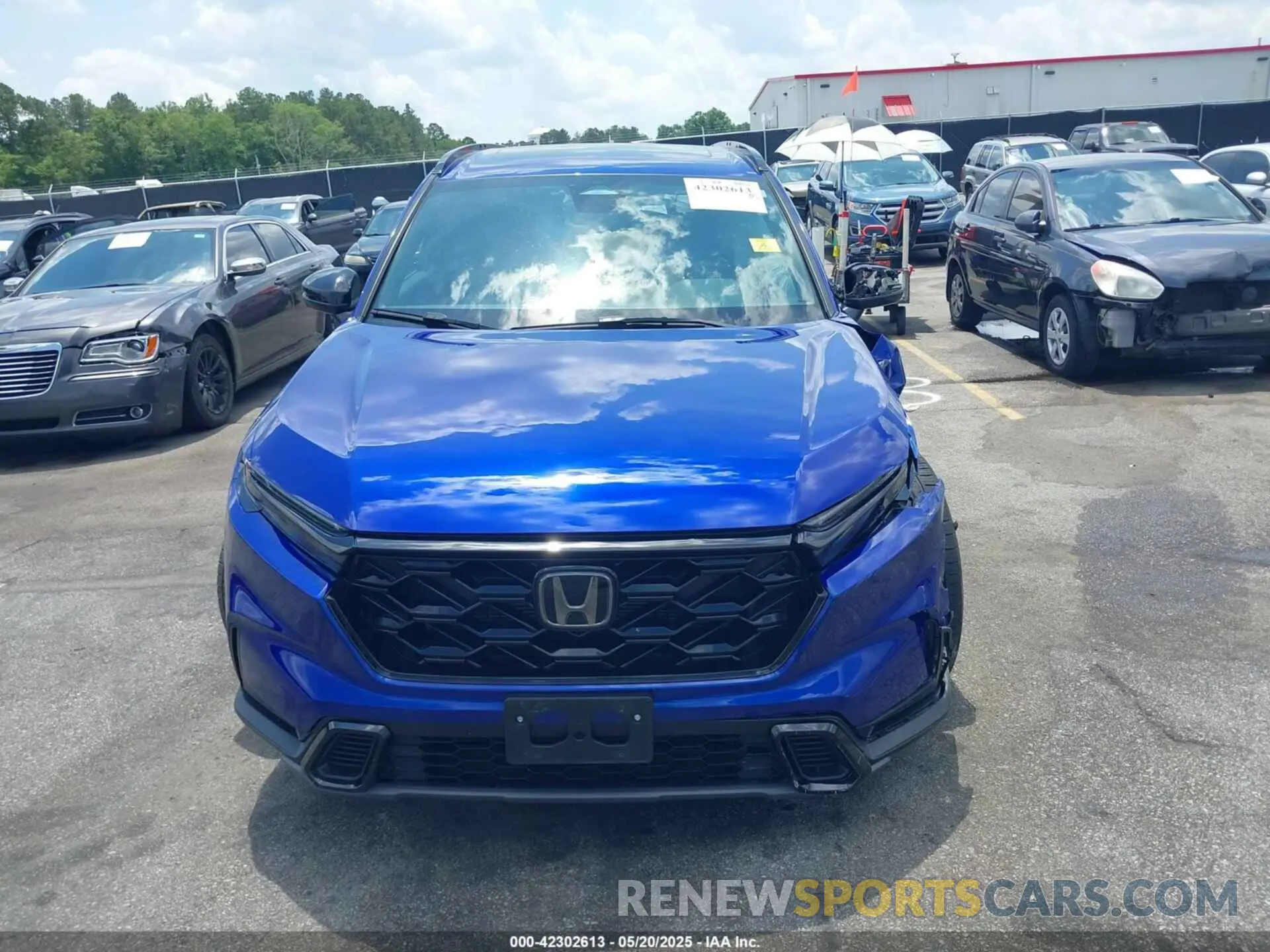 12 Photograph of a damaged car 2HKRS5H54PH715214 HONDA CR-V HYBRID 2023