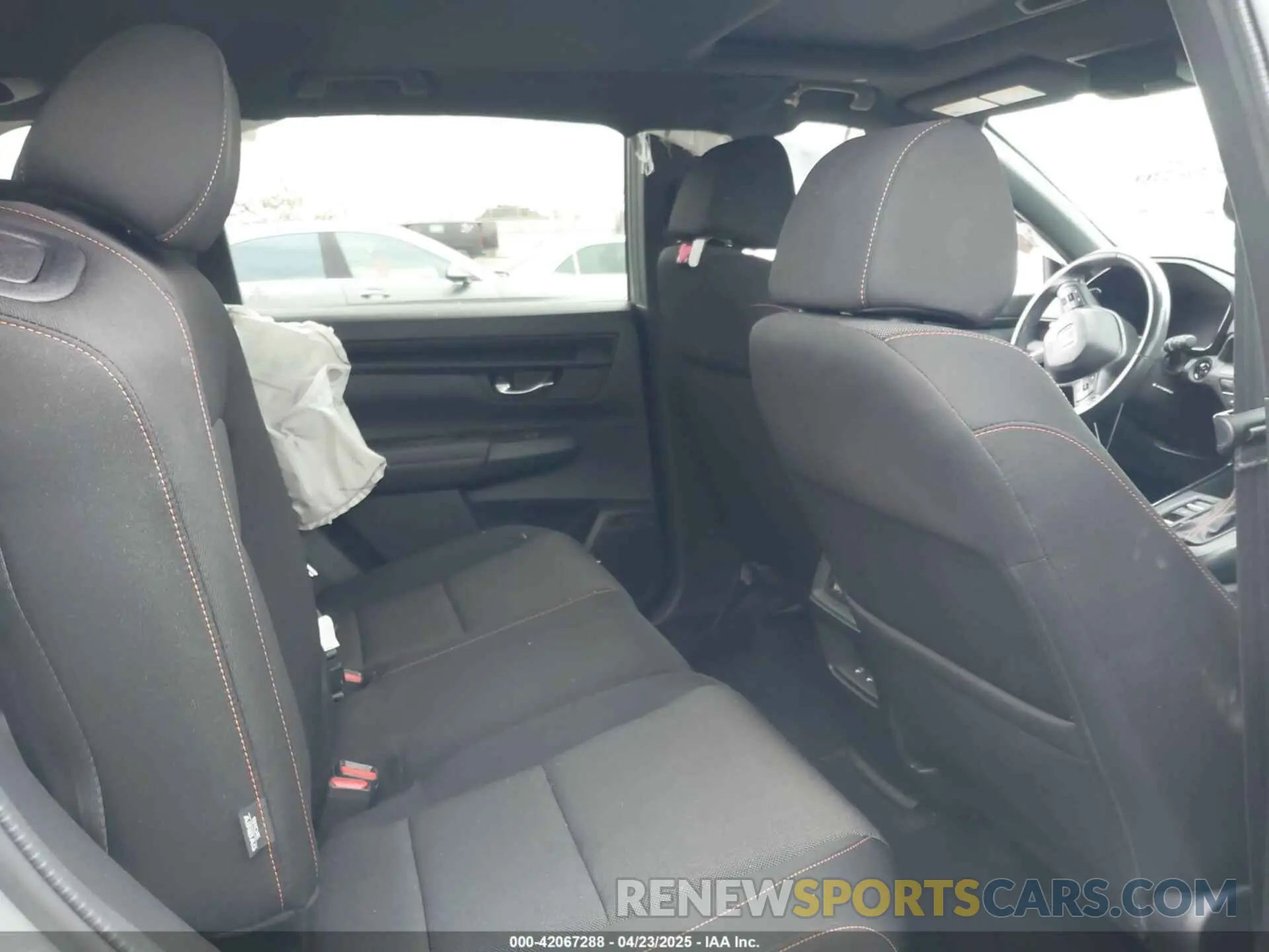8 Photograph of a damaged car 2HKRS5H57PH703574 HONDA CR-V HYBRID 2023