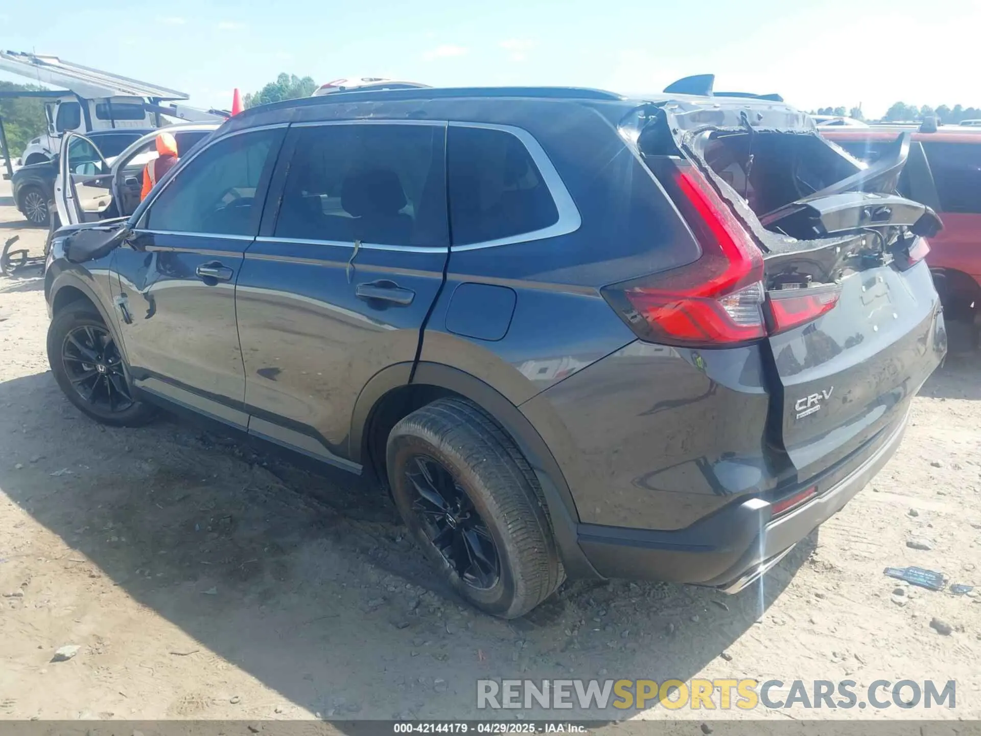 3 Фотография поврежденного автомобиля 2HKRS5H59PH715466 HONDA CR-V HYBRID 2023