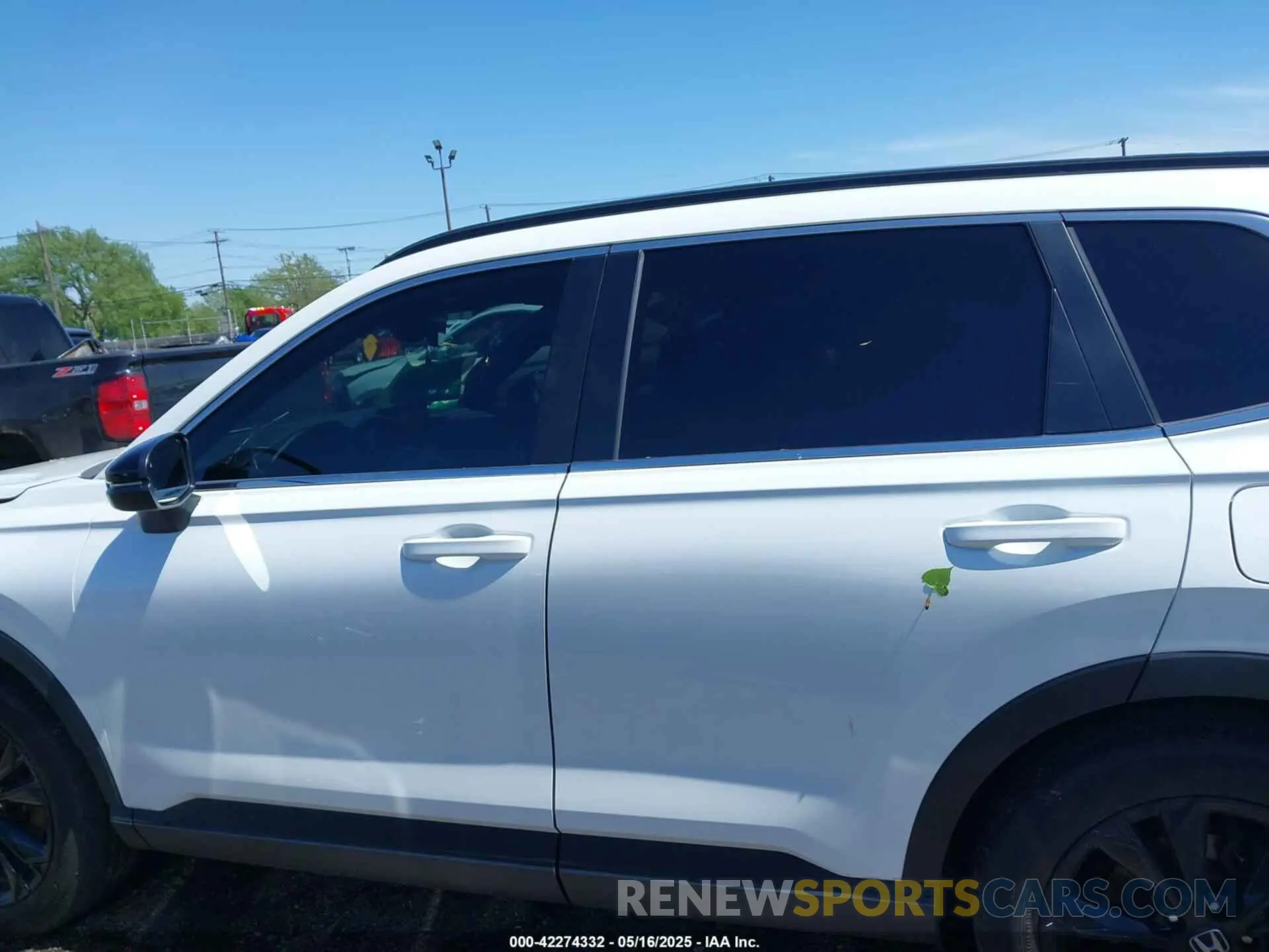 14 Photograph of a damaged car 2HKRS6H92PH807396 HONDA CR-V HYBRID 2023