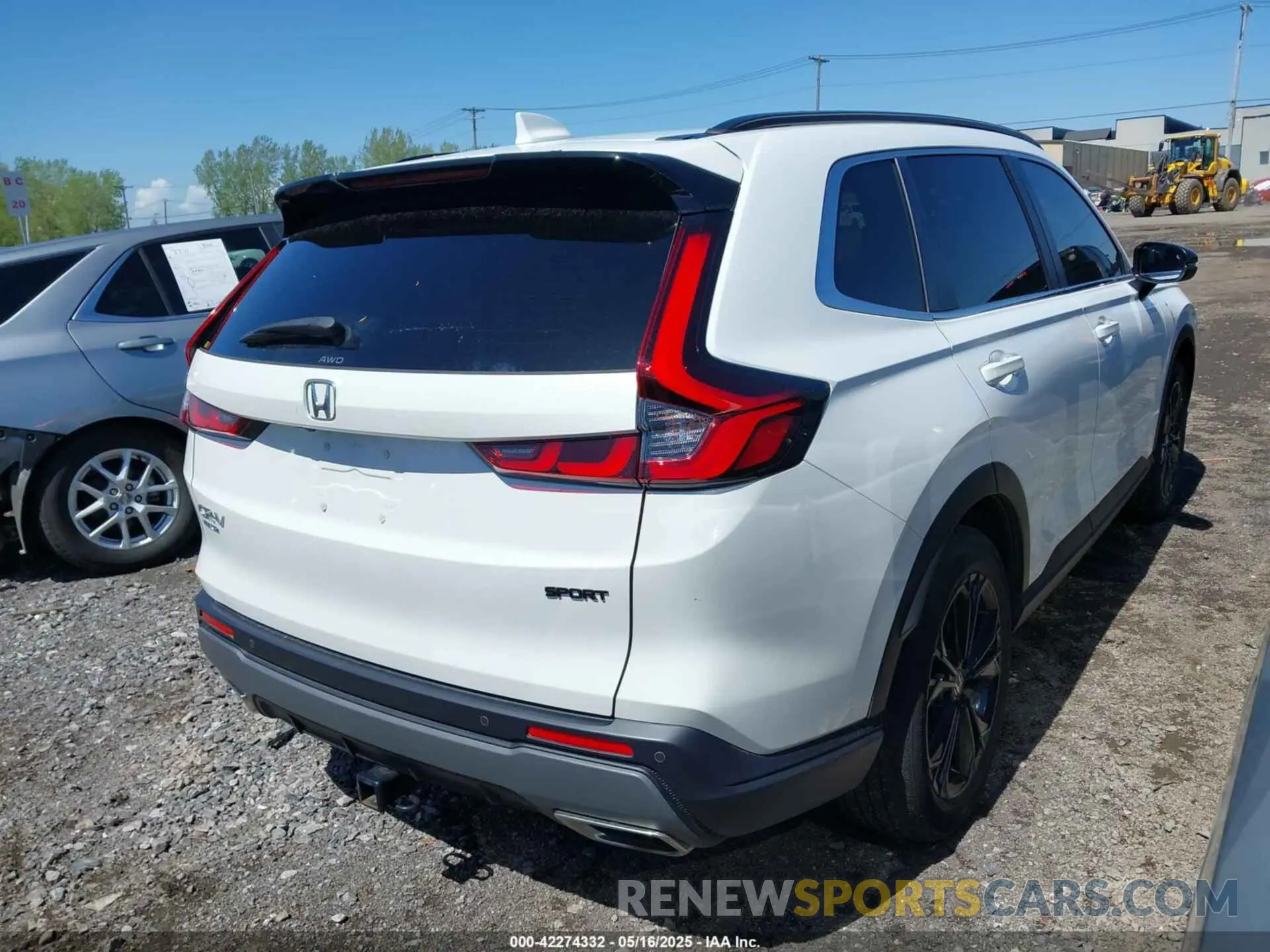 4 Photograph of a damaged car 2HKRS6H92PH807396 HONDA CR-V HYBRID 2023