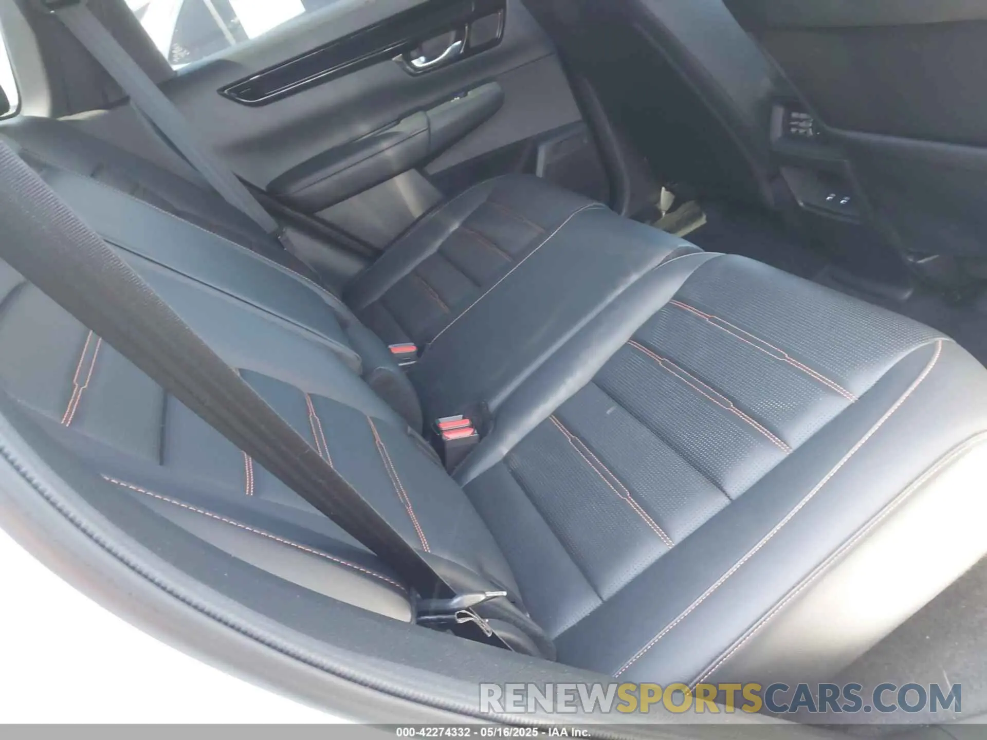 8 Photograph of a damaged car 2HKRS6H92PH807396 HONDA CR-V HYBRID 2023