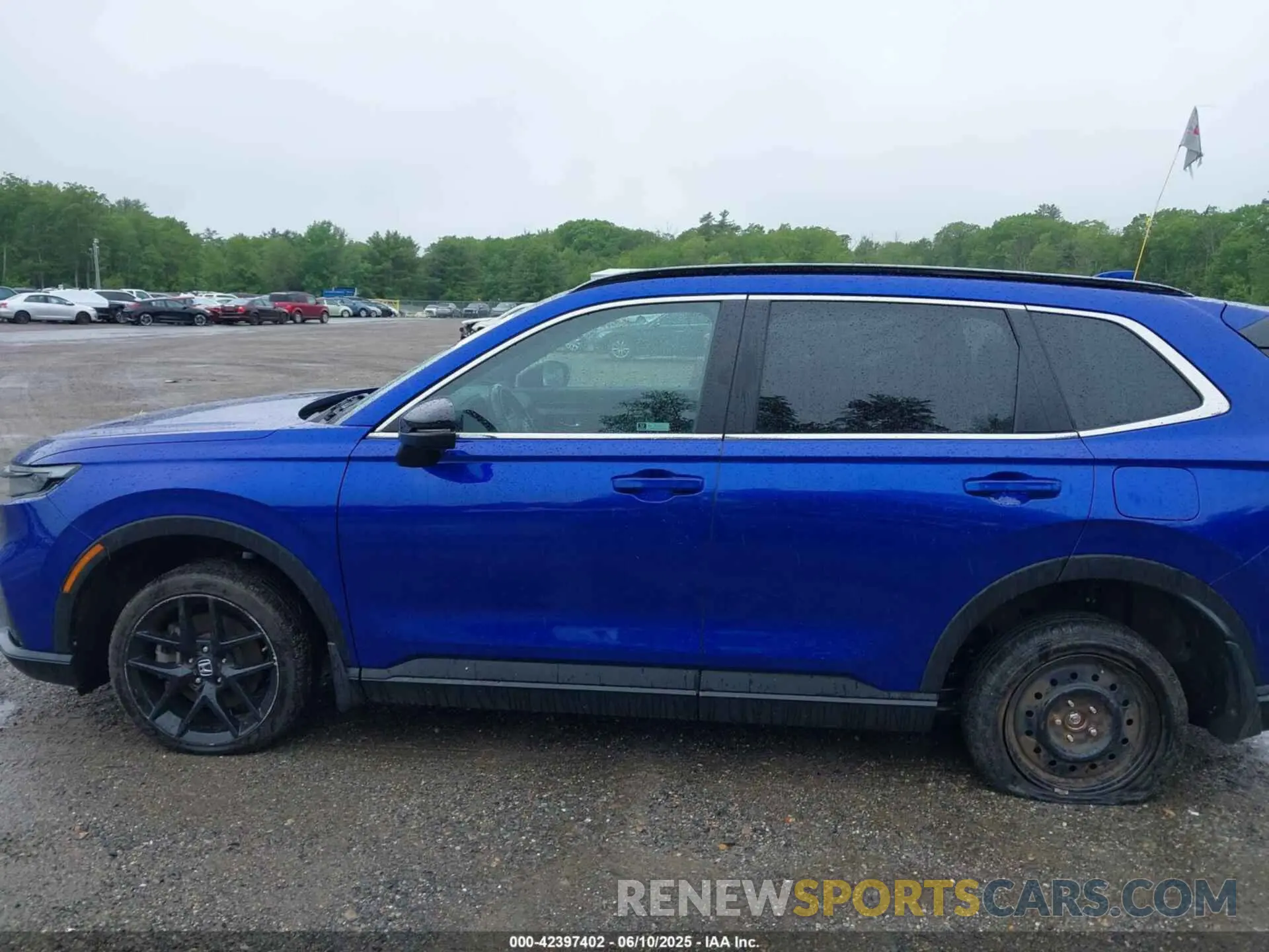 14 Photograph of a damaged car 2HKRS6H97PH805241 HONDA CR-V HYBRID 2023