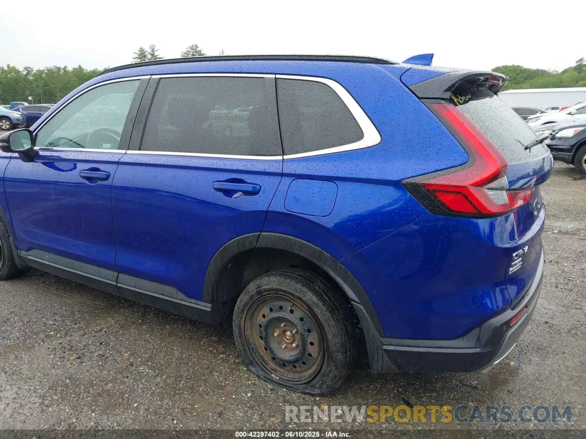 6 Photograph of a damaged car 2HKRS6H97PH805241 HONDA CR-V HYBRID 2023