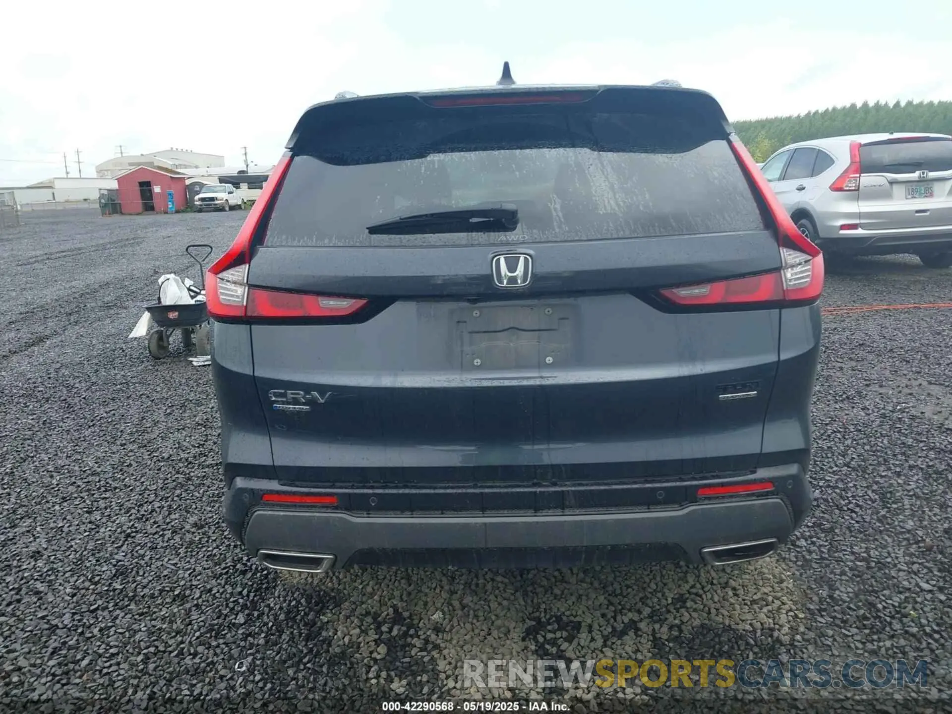 17 Photograph of a damaged car 5J6RS6H94PL006801 HONDA CR-V HYBRID 2023