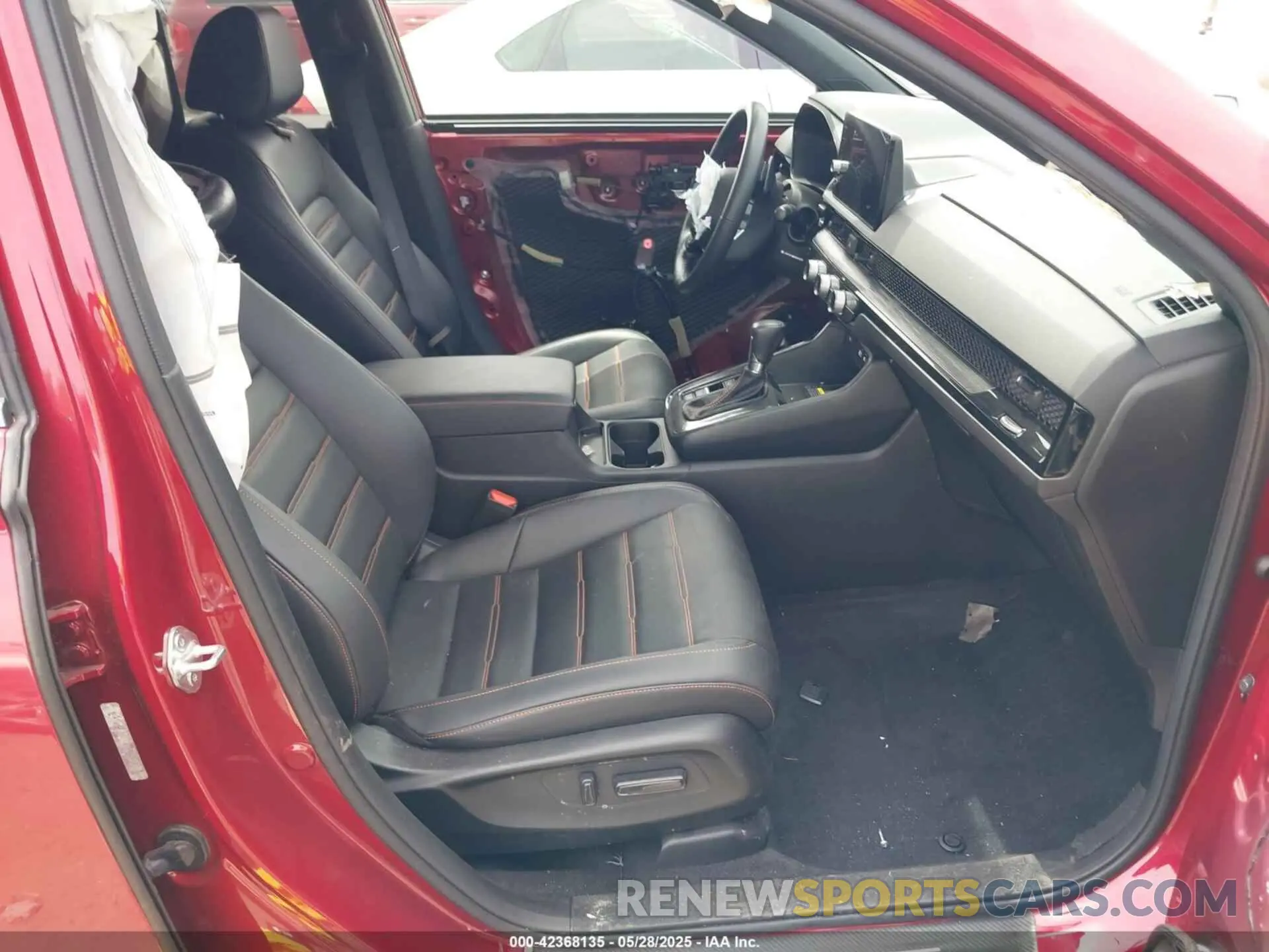 5 Photograph of a damaged car 5J6RS6H98PL000337 HONDA CR-V HYBRID 2023