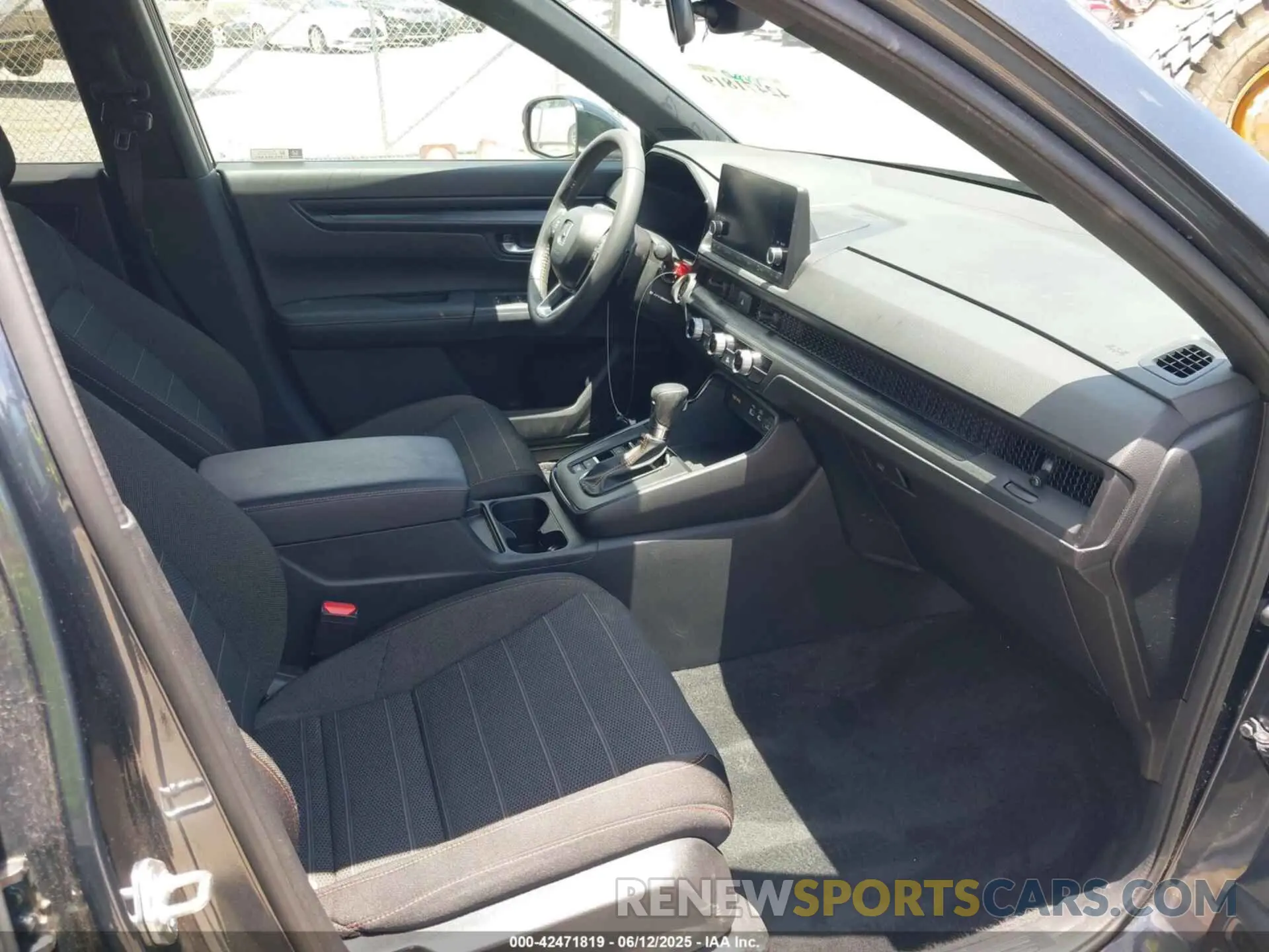 5 Photograph of a damaged car 7FARS5H54PE001747 HONDA CR-V HYBRID 2023