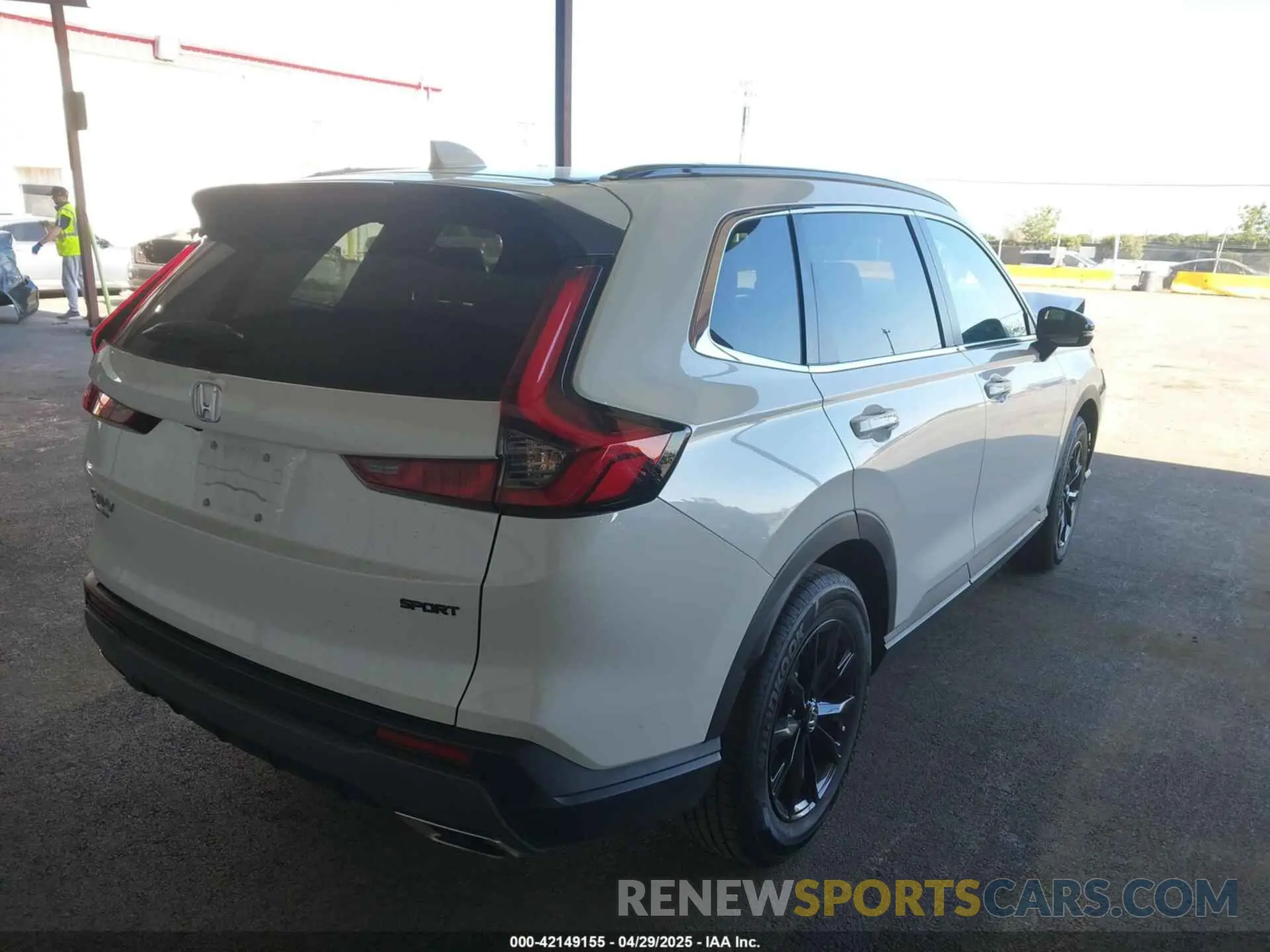 4 Фотография поврежденного автомобиля 7FARS5H57PE005114 HONDA CR-V HYBRID 2023