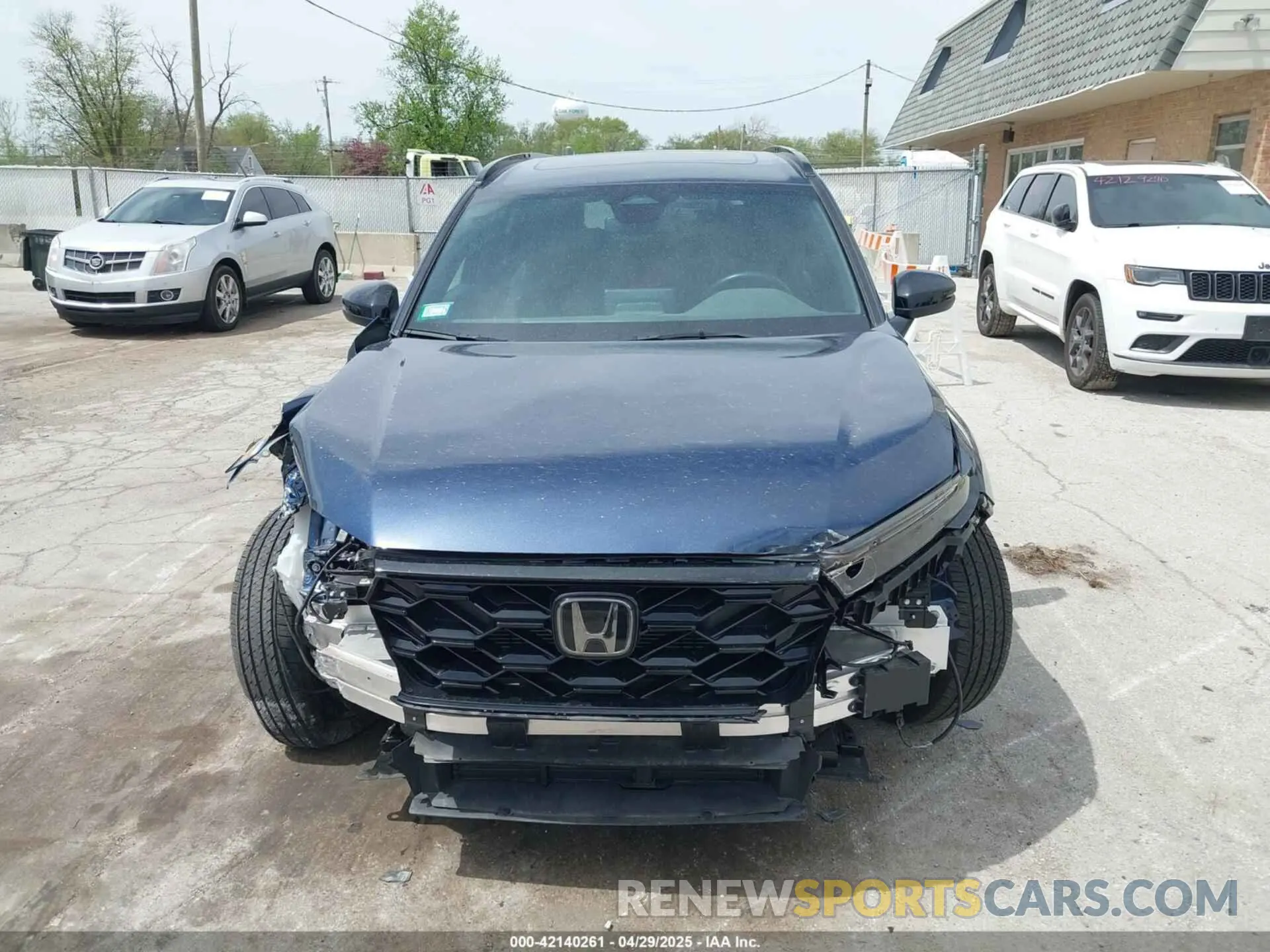 13 Photograph of a damaged car 7FARS6H52PE005253 HONDA CR-V HYBRID 2023