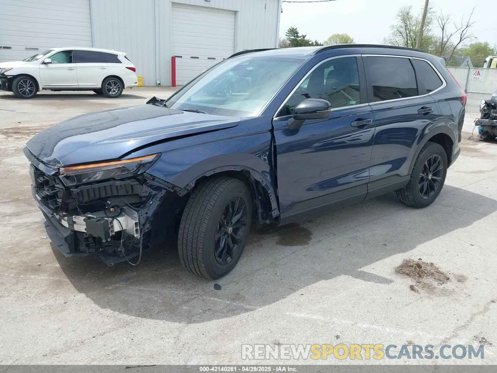 2 Photograph of a damaged car 7FARS6H52PE005253 HONDA CR-V HYBRID 2023