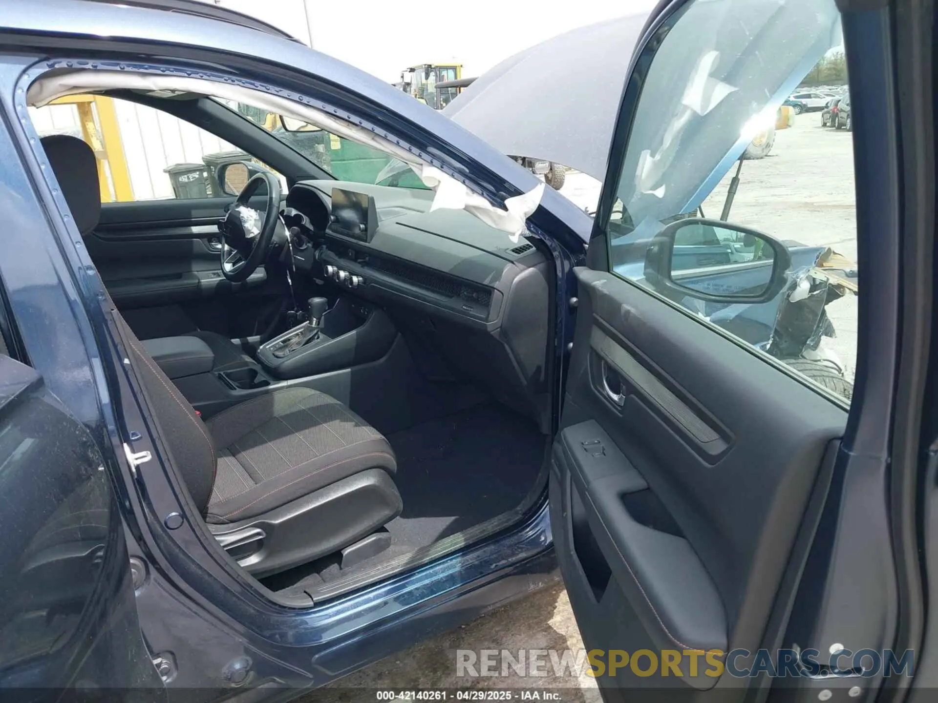 5 Photograph of a damaged car 7FARS6H52PE005253 HONDA CR-V HYBRID 2023