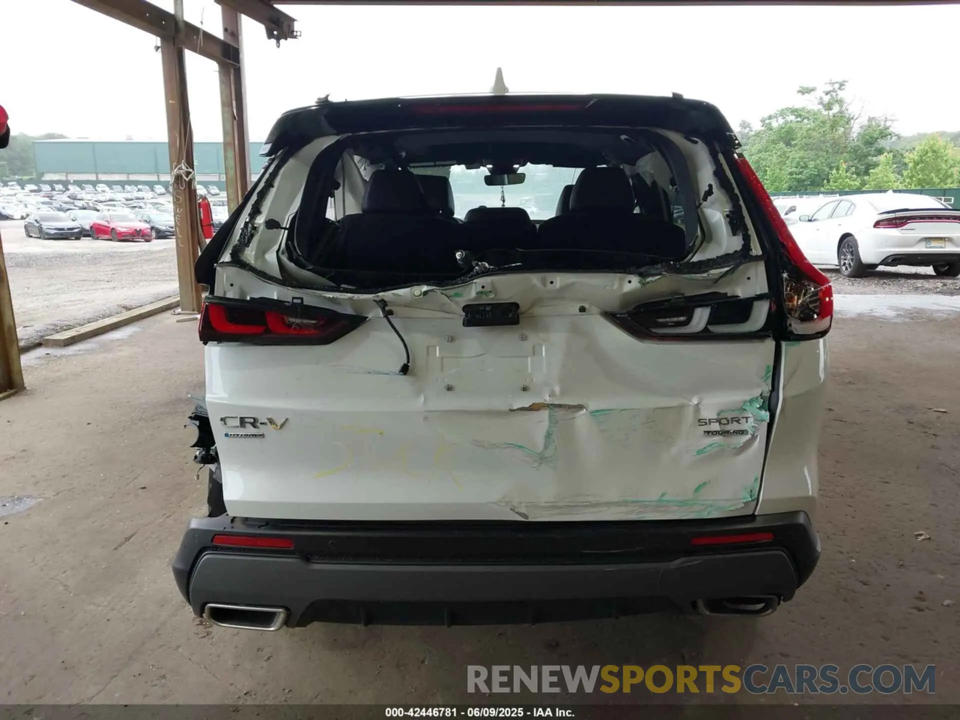 16 Photograph of a damaged car 7FARS6H90PE015430 HONDA CR-V HYBRID 2023