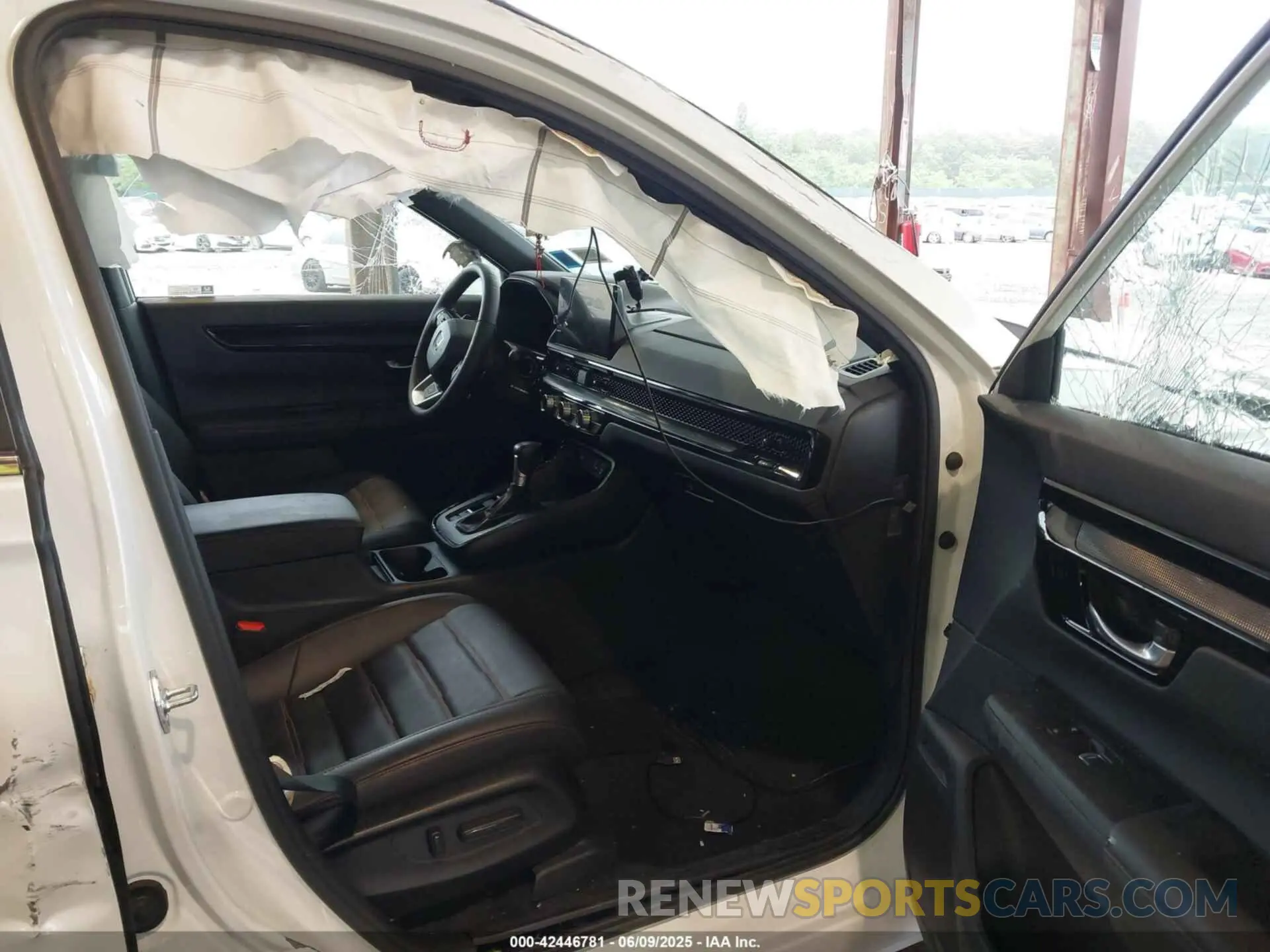 5 Photograph of a damaged car 7FARS6H90PE015430 HONDA CR-V HYBRID 2023