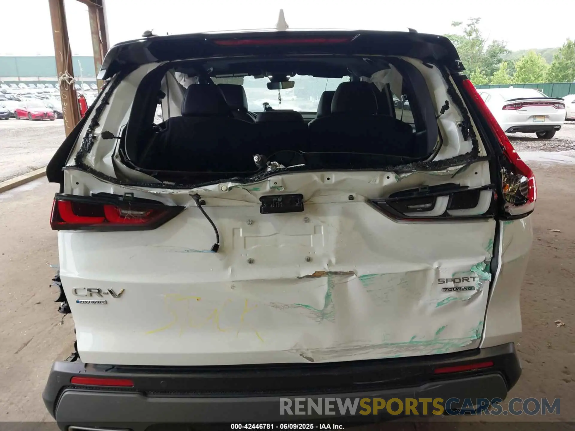 6 Photograph of a damaged car 7FARS6H90PE015430 HONDA CR-V HYBRID 2023