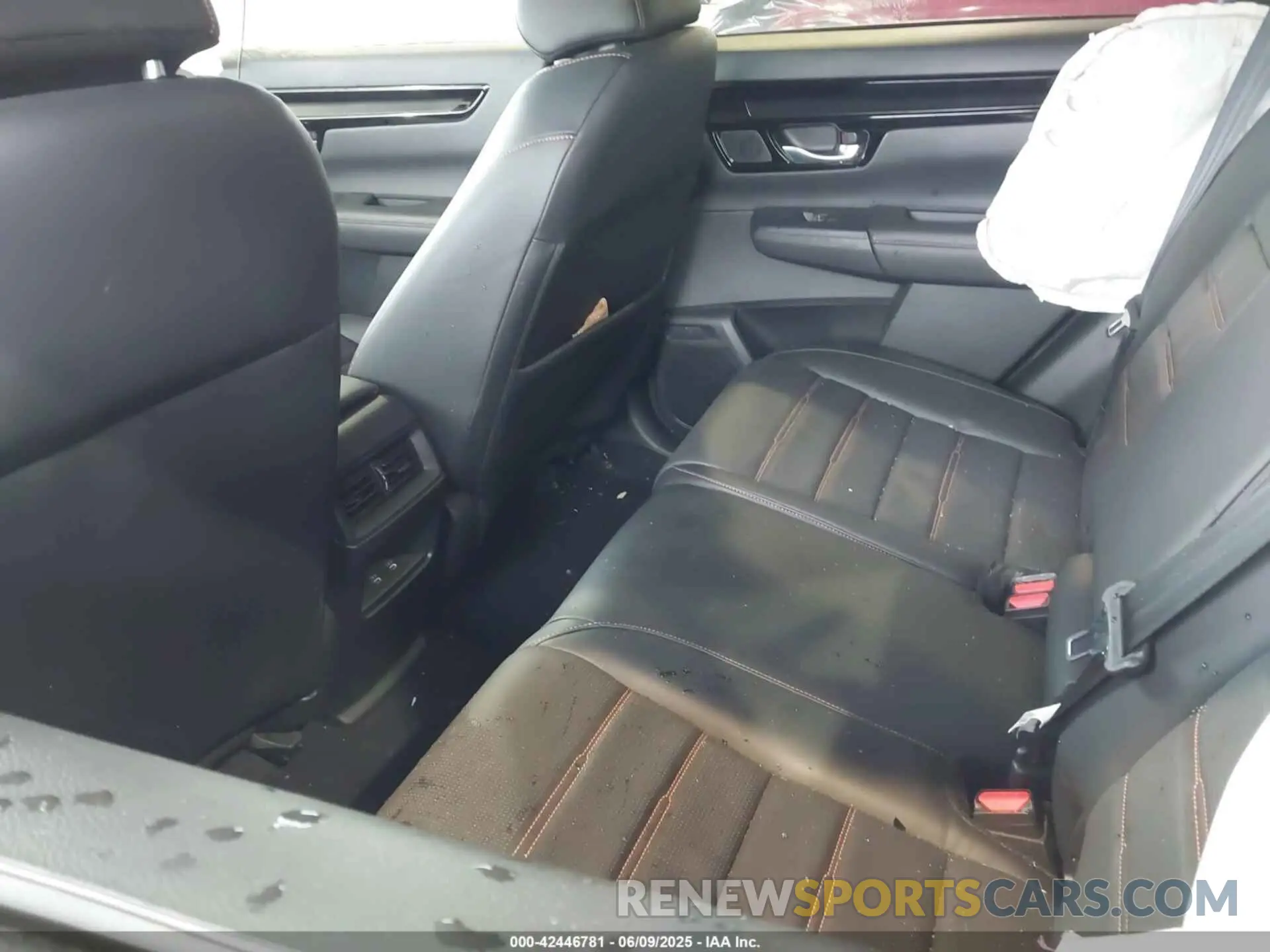 8 Photograph of a damaged car 7FARS6H90PE015430 HONDA CR-V HYBRID 2023