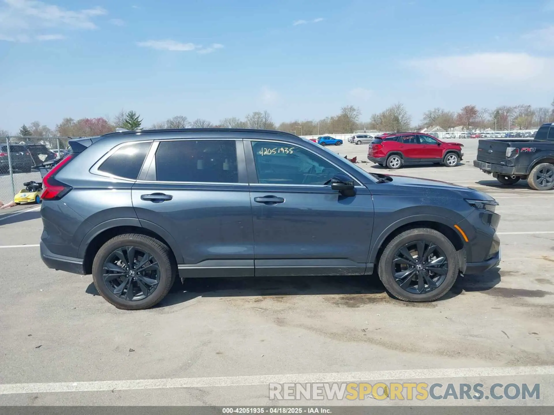 13 Фотография поврежденного автомобиля 7FARS6H93PE006883 HONDA CR-V HYBRID 2023