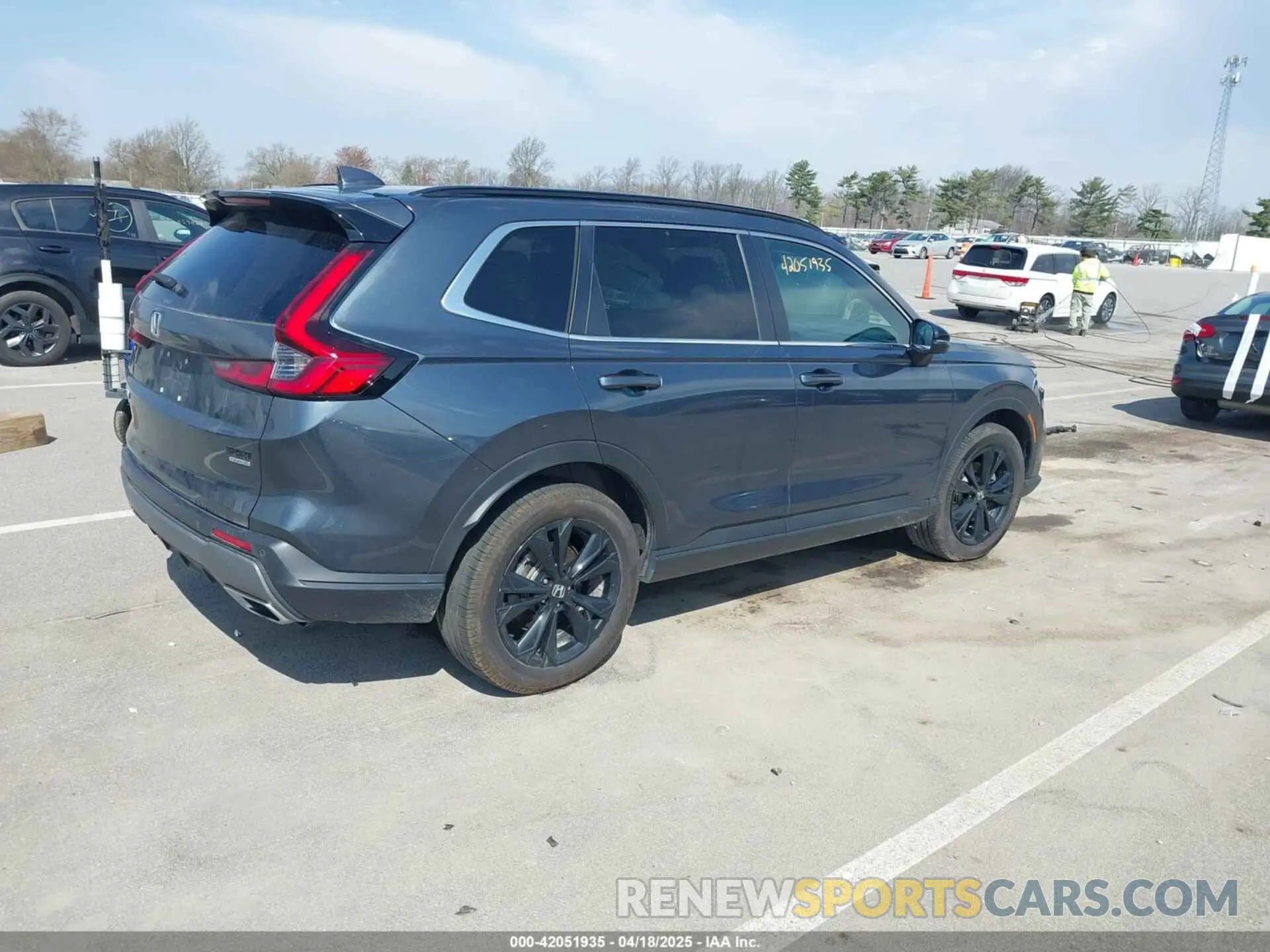 4 Фотография поврежденного автомобиля 7FARS6H93PE006883 HONDA CR-V HYBRID 2023