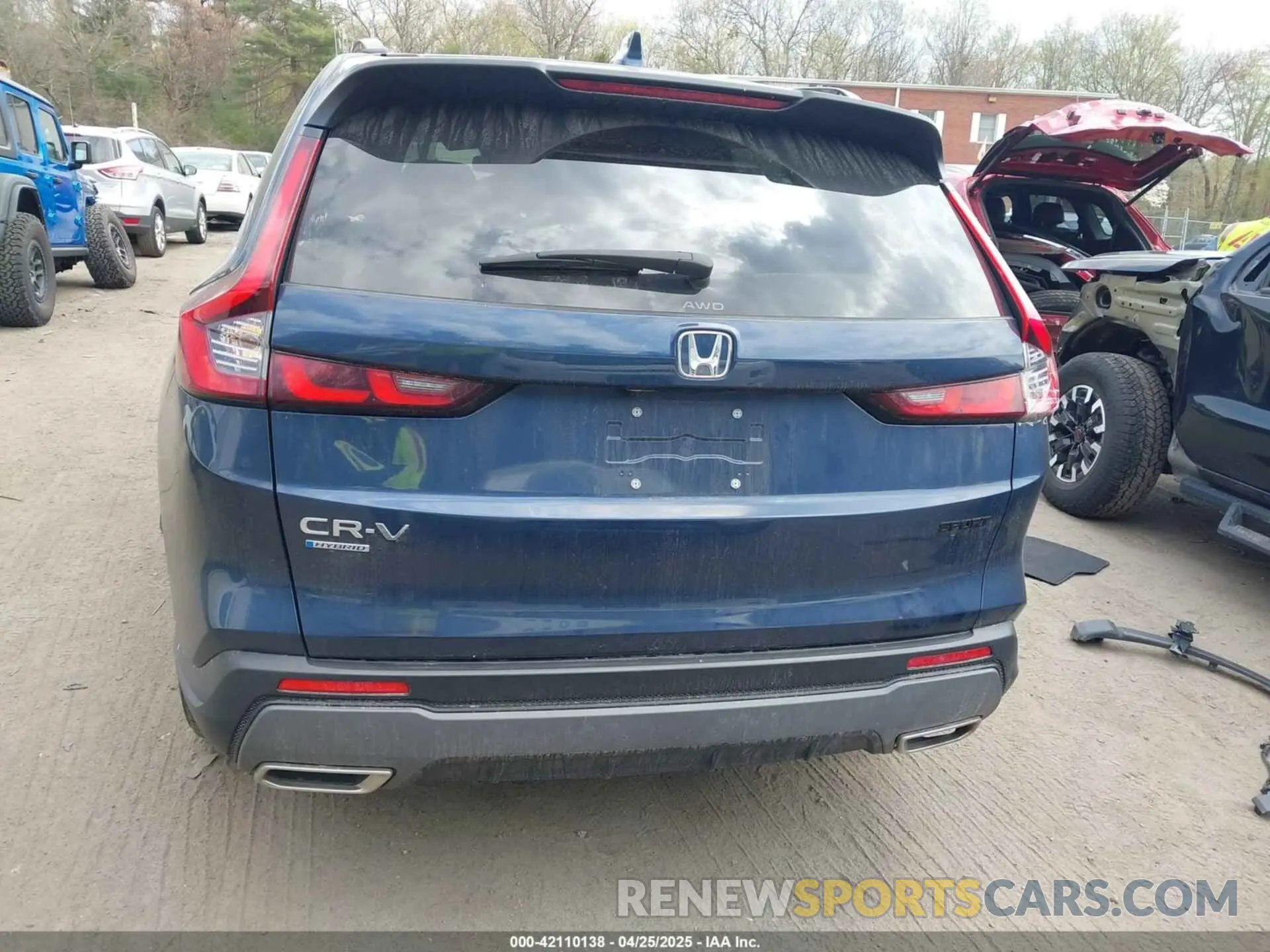 16 Photograph of a damaged car 5J6RS6H5XRL004065 HONDA CR-V HYBRID 2024
